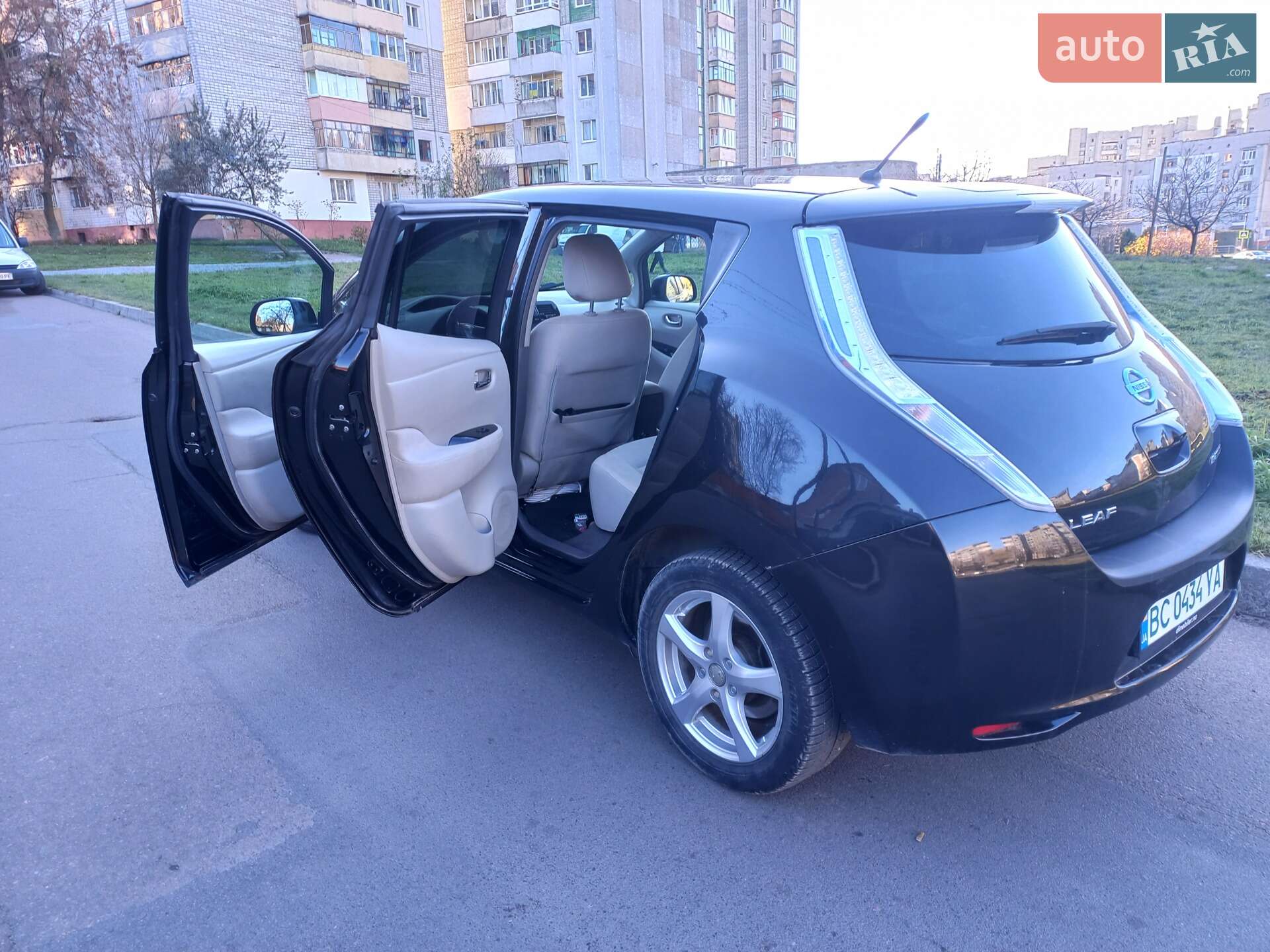 Nissan Leaf 2013 VIN SJNFAAZE0U6002348 фото оголошення 2 з 15