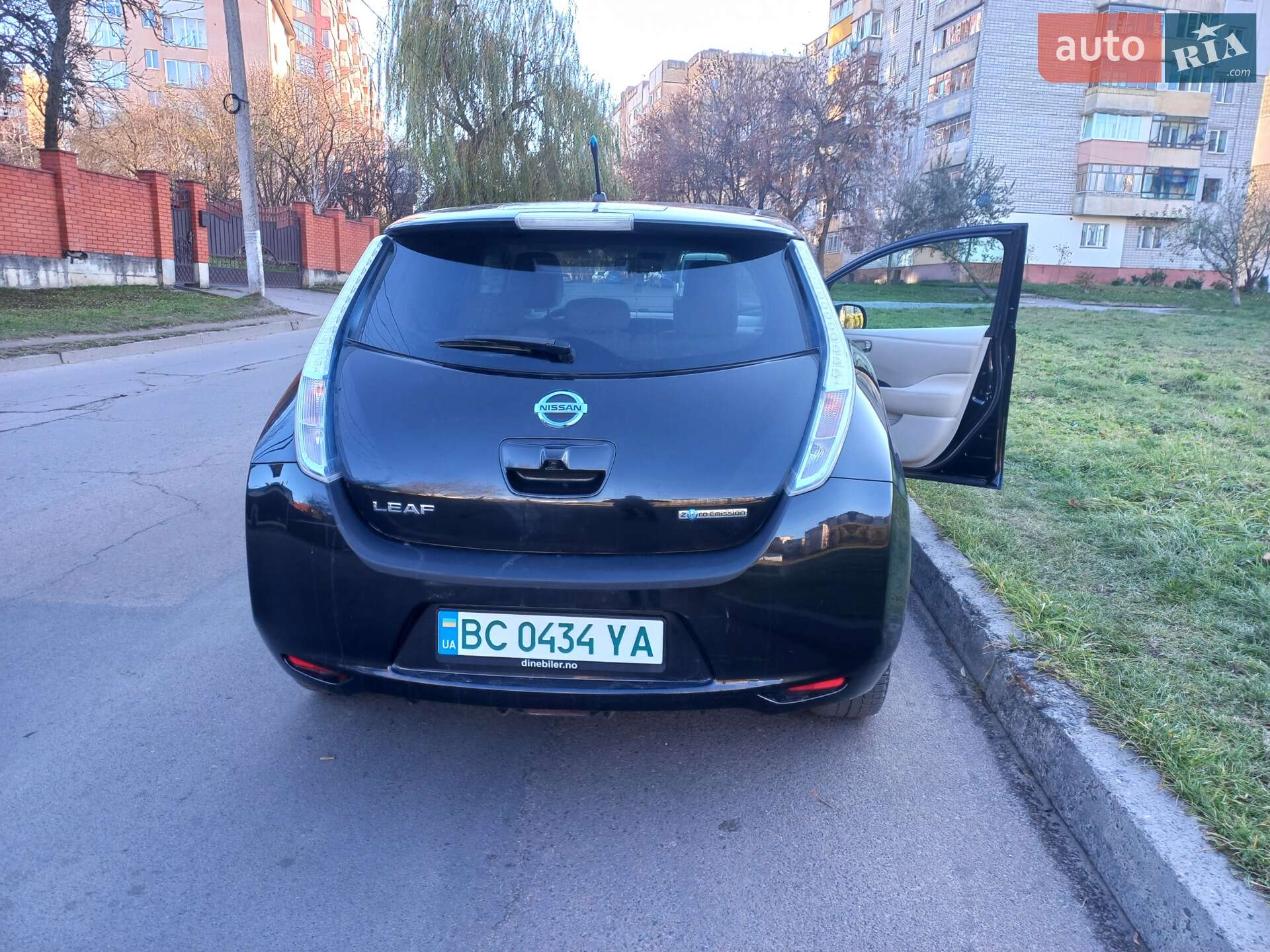 Nissan Leaf 2013 VIN SJNFAAZE0U6002348 фото оголошення 4 з 15