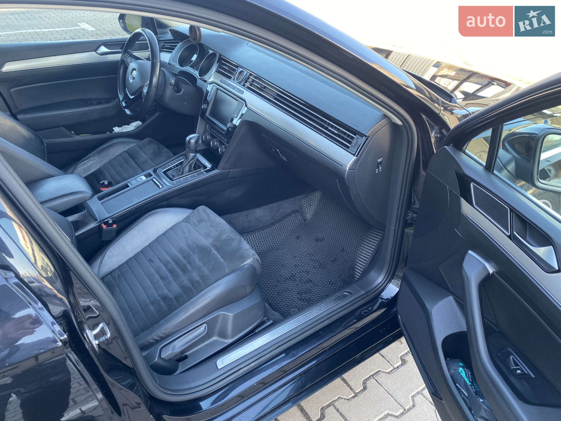Volkswagen Passat 2015 VIN WVWZZZ3CZGE041203 фото оголошення 5 з 13