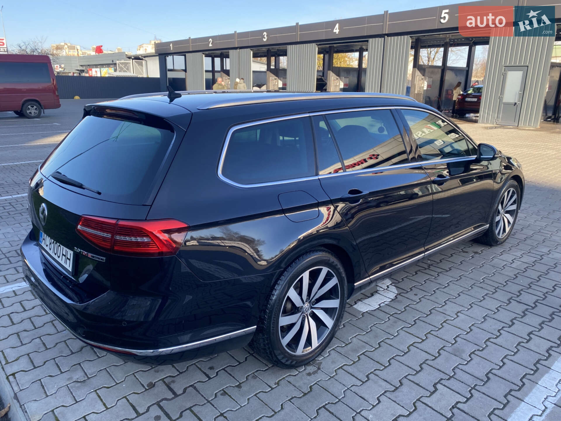 Volkswagen Passat 2015 VIN WVWZZZ3CZGE041203 фото оголошення 9 з 13