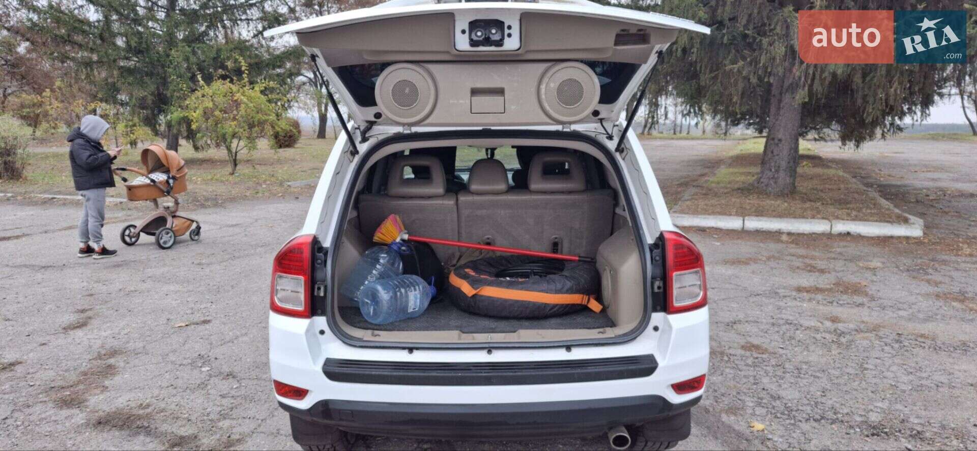 Jeep Compass 2012 VIN 1C4NJDCB1CD608405 фото оголошення 11 з 19
