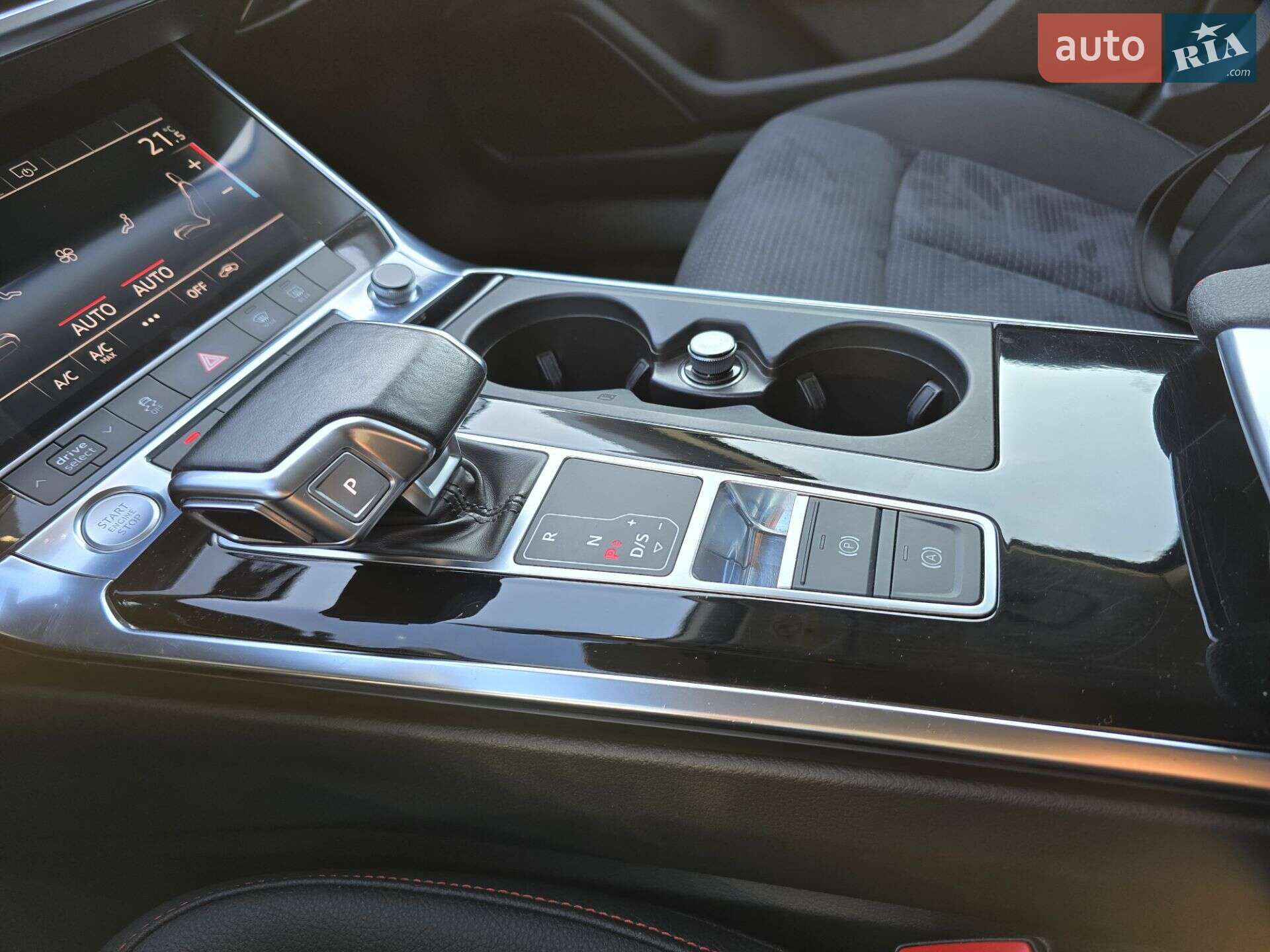 Audi A6 2019 VIN WAUZZZF26KN081129 фото оголошення 14 з 25