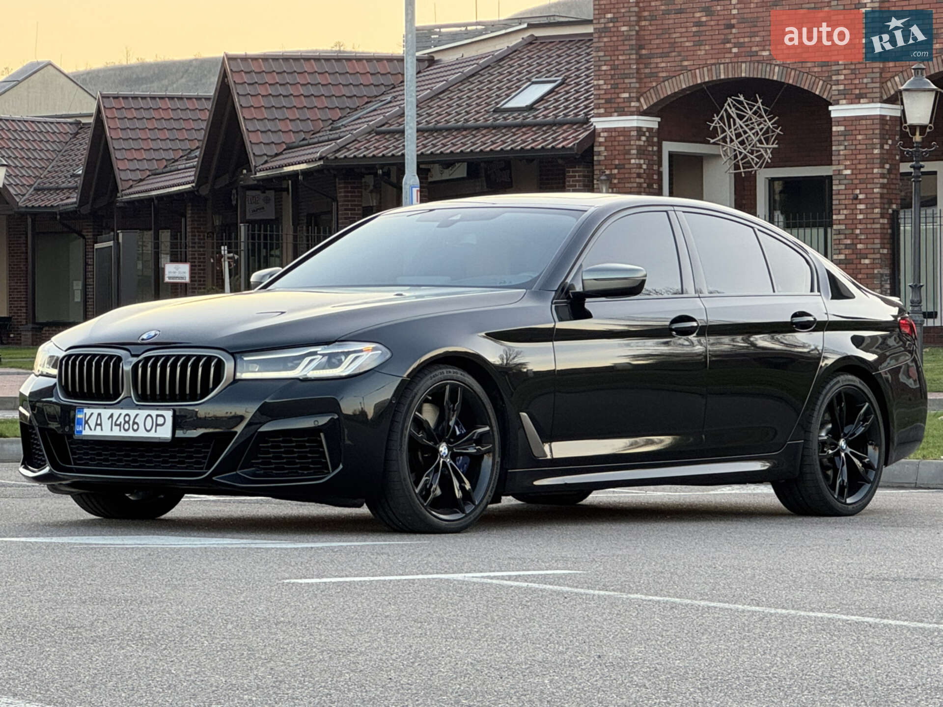 BMW 5 Series 2021 VIN WBA13BK08MCG38585 фото оголошення 4 з 52