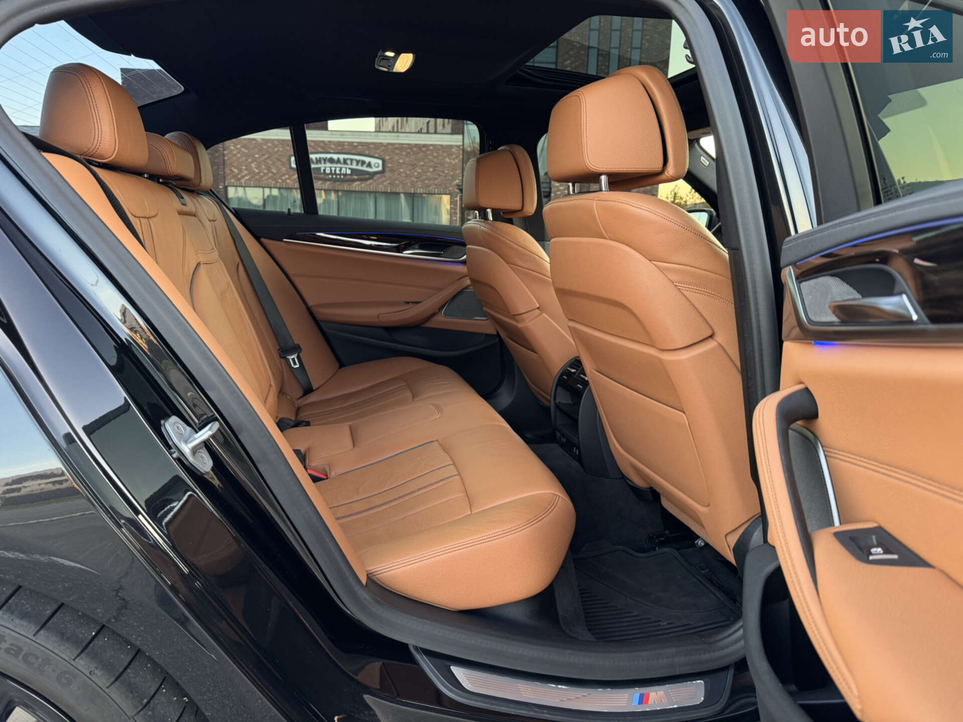 BMW 5 Series 2021 VIN WBA13BK08MCG38585 фото оголошення 20 з 52