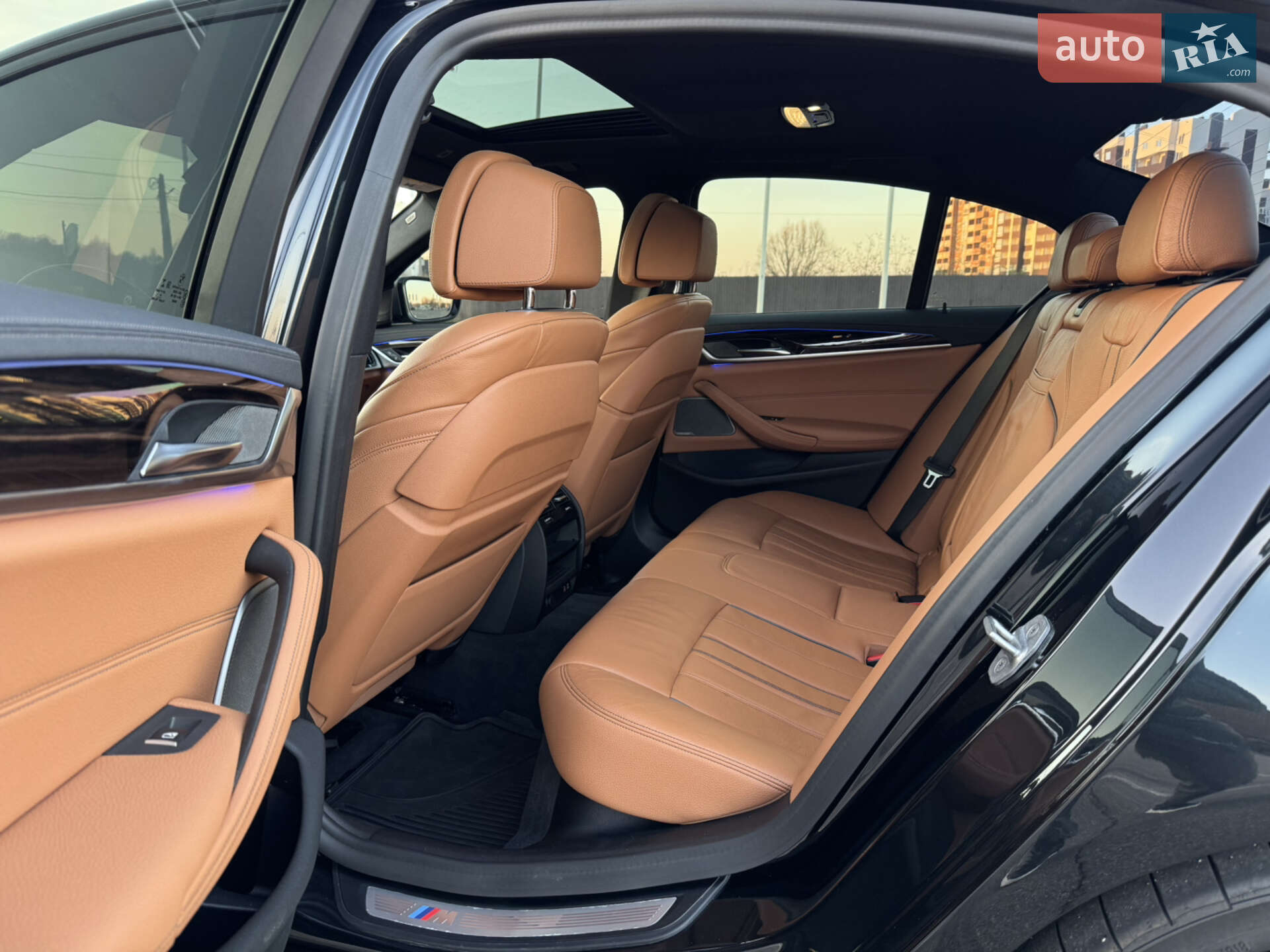 BMW 5 Series 2021 VIN WBA13BK08MCG38585 фото оголошення 19 з 52