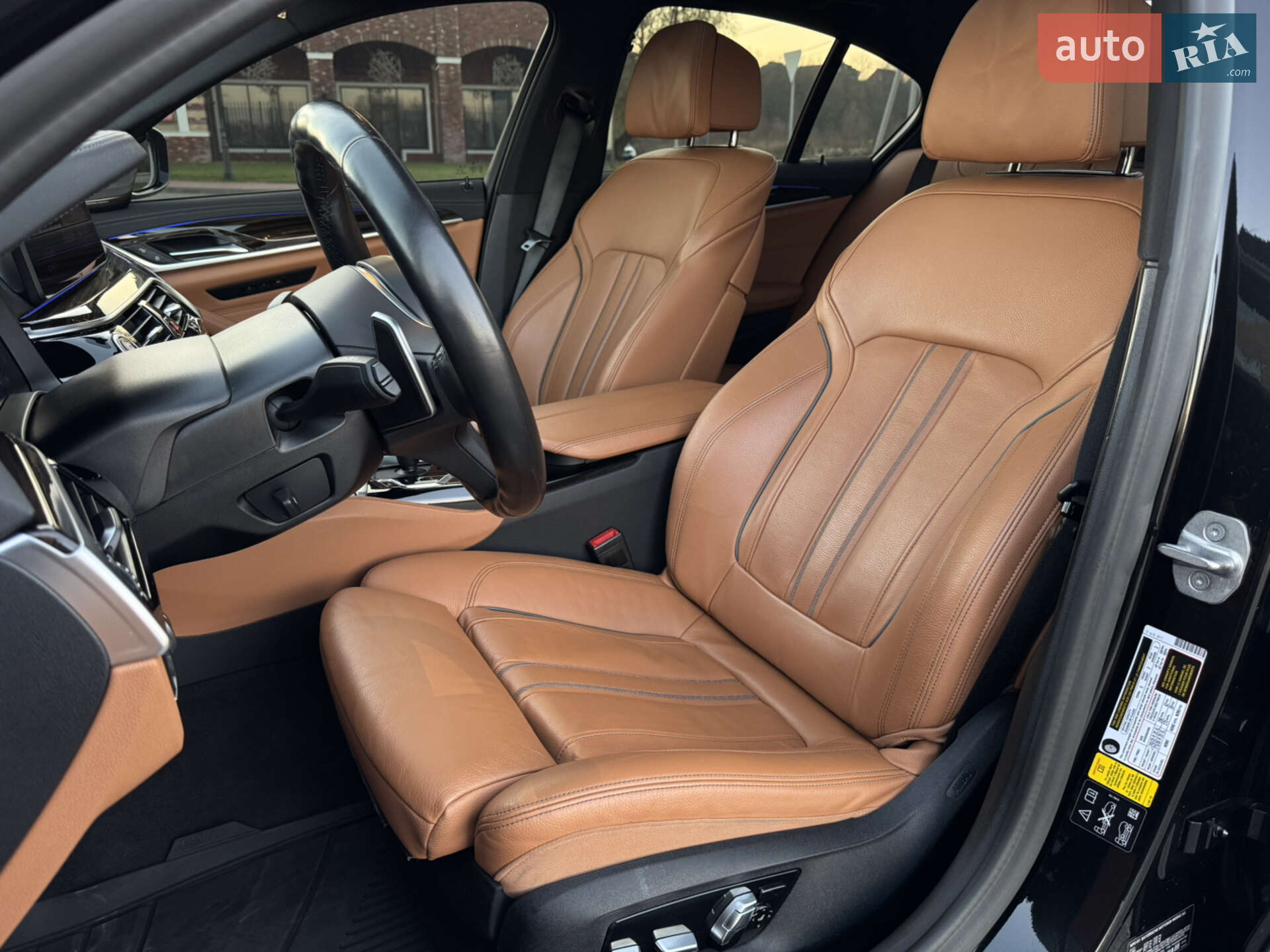 BMW 5 Series 2021 VIN WBA13BK08MCG38585 фото оголошення 42 з 52