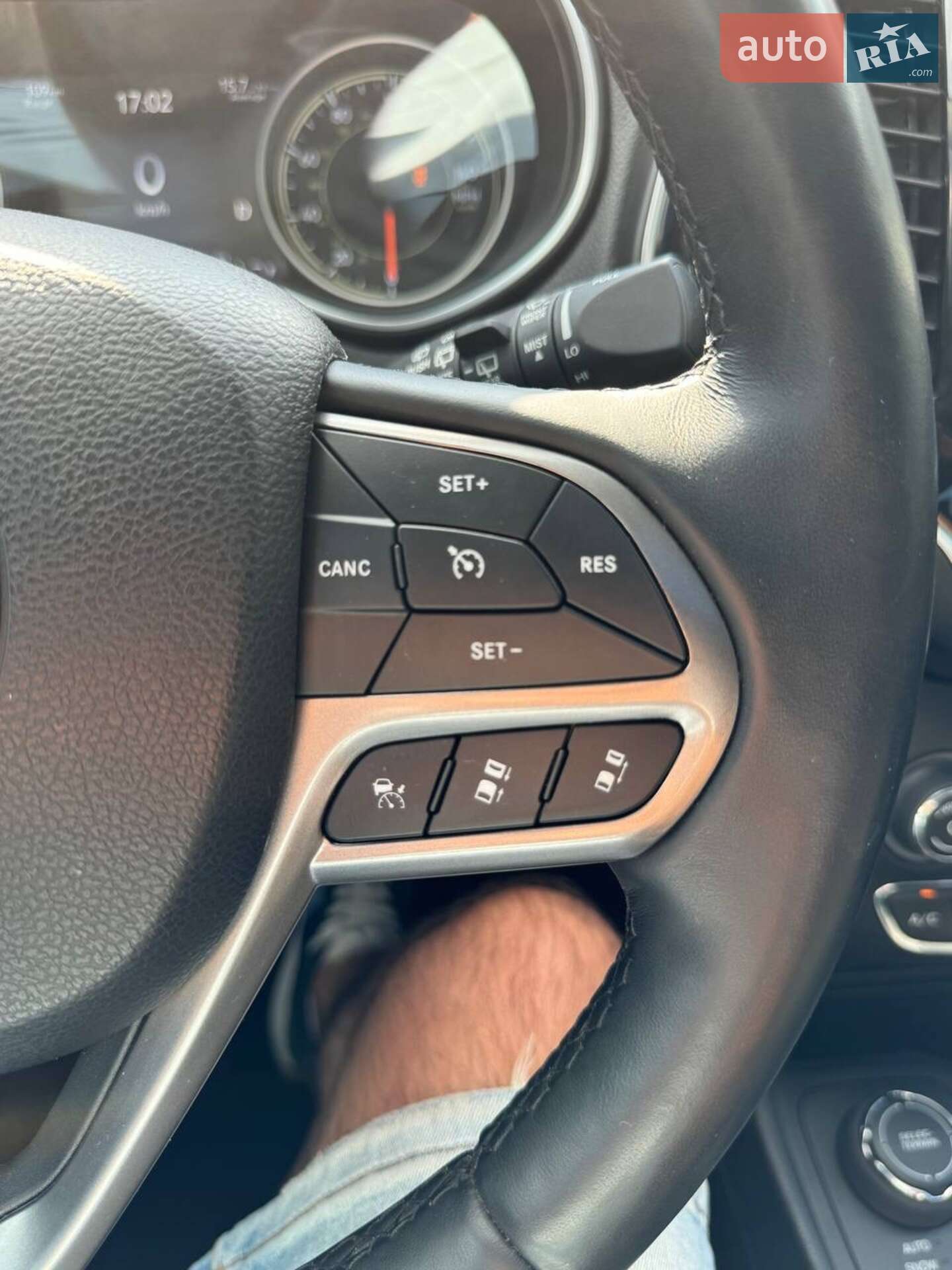 Jeep Cherokee 2020 VIN 1C4PJMDX0MD104898 фото оголошення 29 з 33
