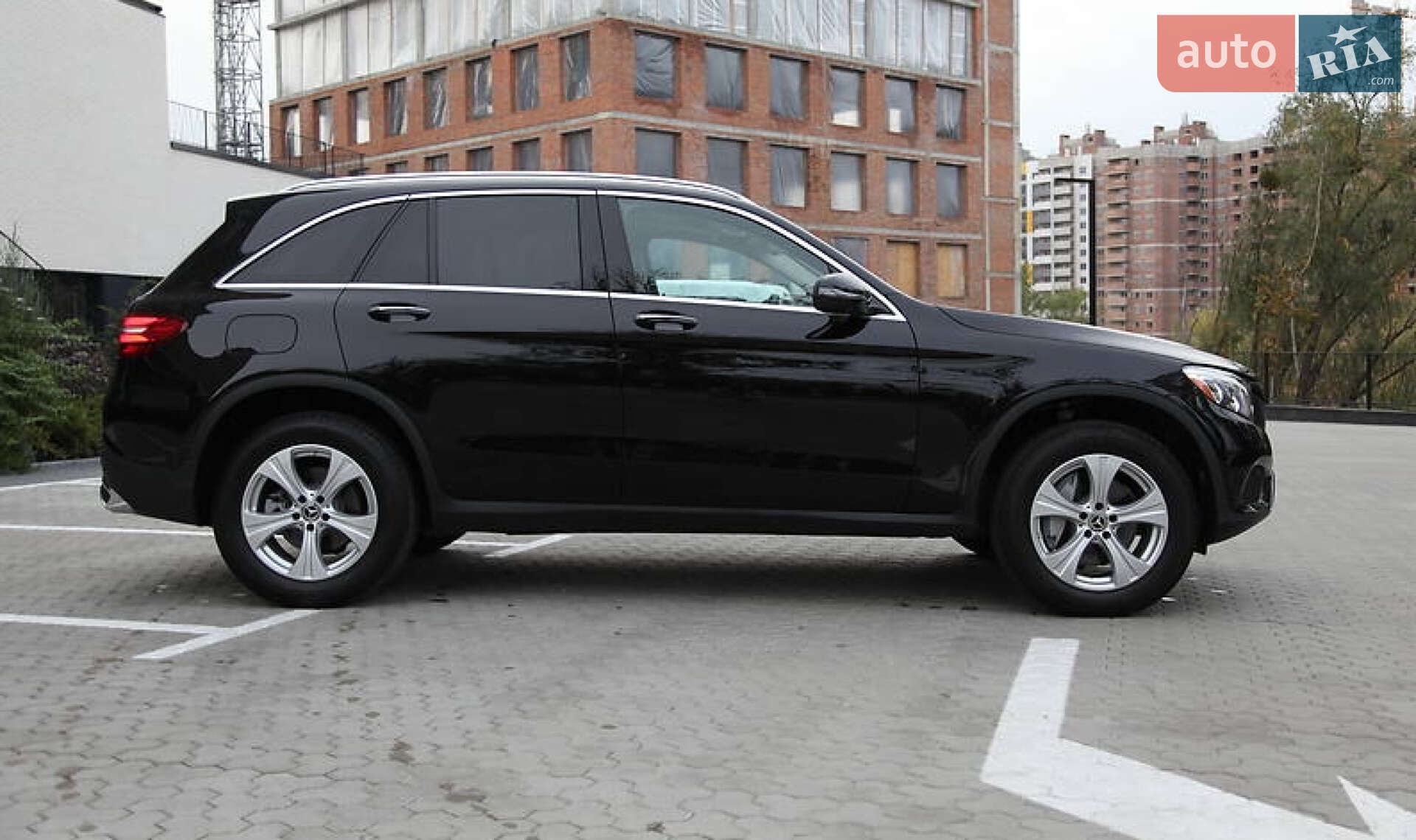 Mercedes-Benz GLC-Class 2017 VIN WDC0G4KBXJV028131 фото оголошення 8 з 41