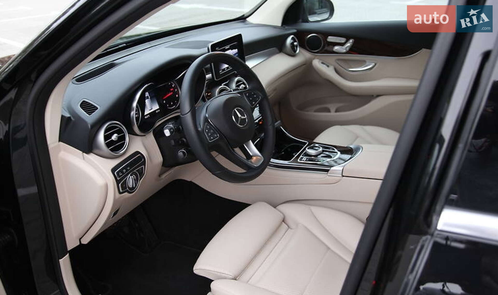 Mercedes-Benz GLC-Class 2017 VIN WDC0G4KBXJV028131 фото оголошення 23 з 41