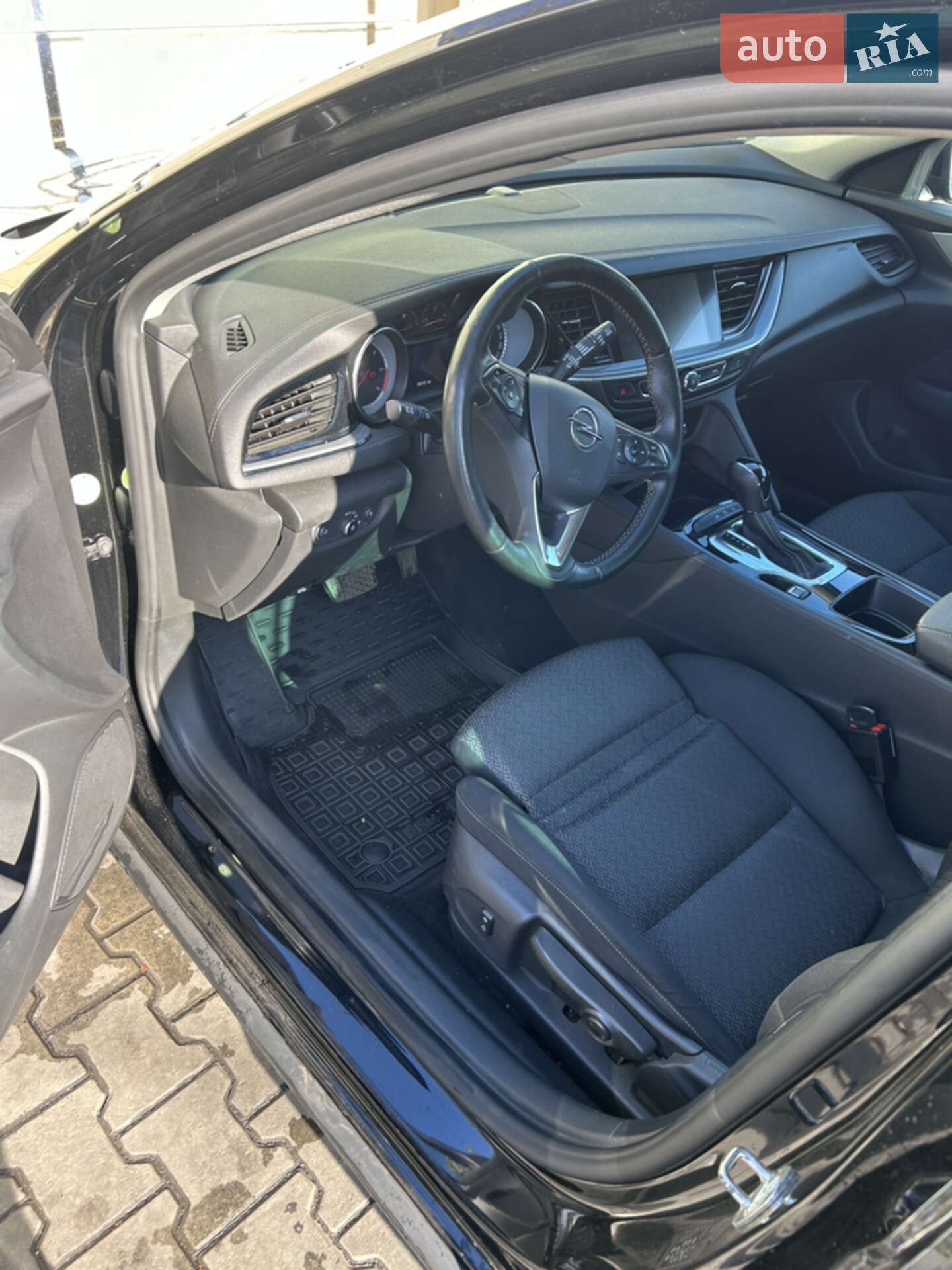 Opel Insignia 2018 VIN W0VZM8EF4J1160679 фото оголошення 7 з 28