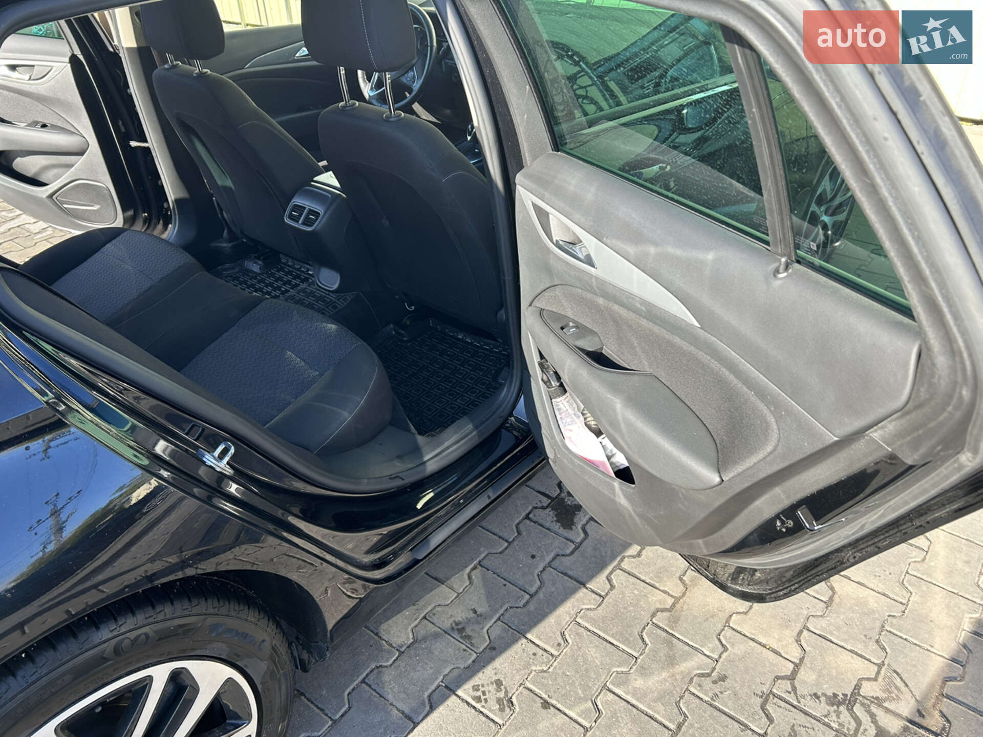 Opel Insignia 2018 VIN W0VZM8EF4J1160679 фото оголошення 8 з 28