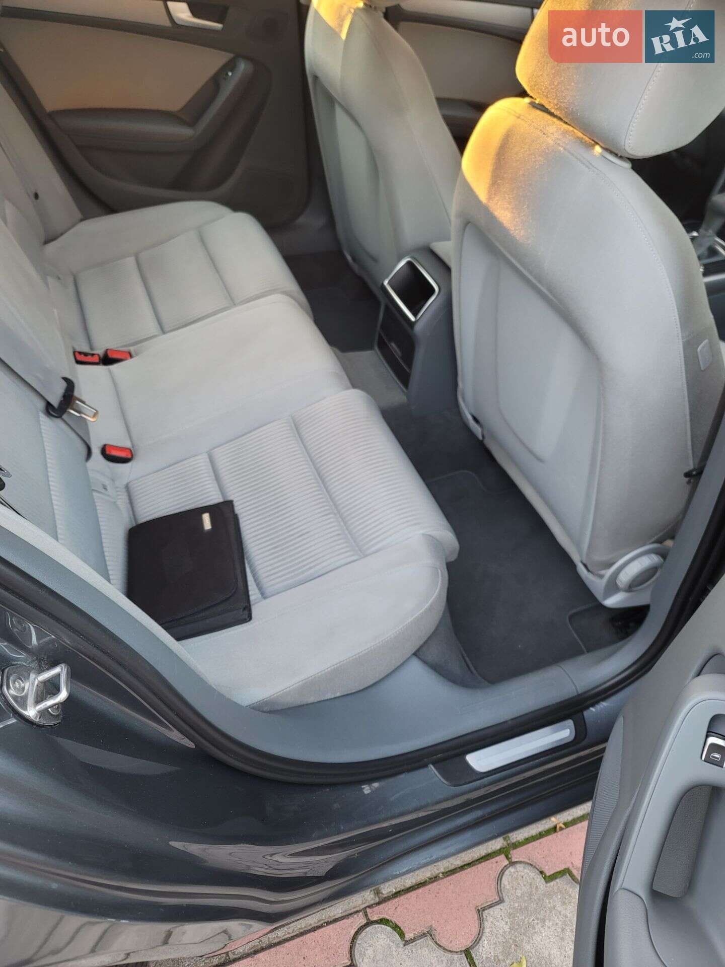 Audi A4 2014 VIN WAUZZZ8K3EA162680 фото оголошення 16 з 21