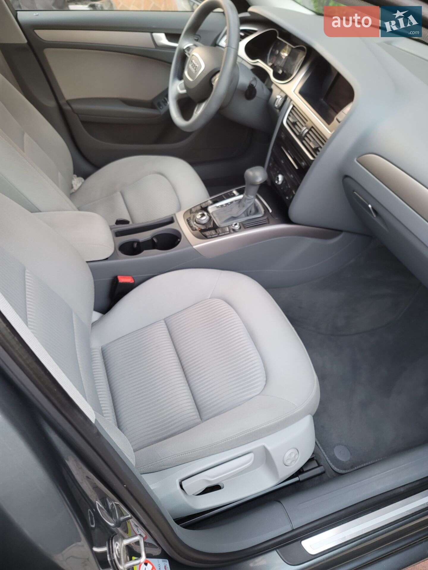 Audi A4 2014 VIN WAUZZZ8K3EA162680 фото оголошення 15 з 21