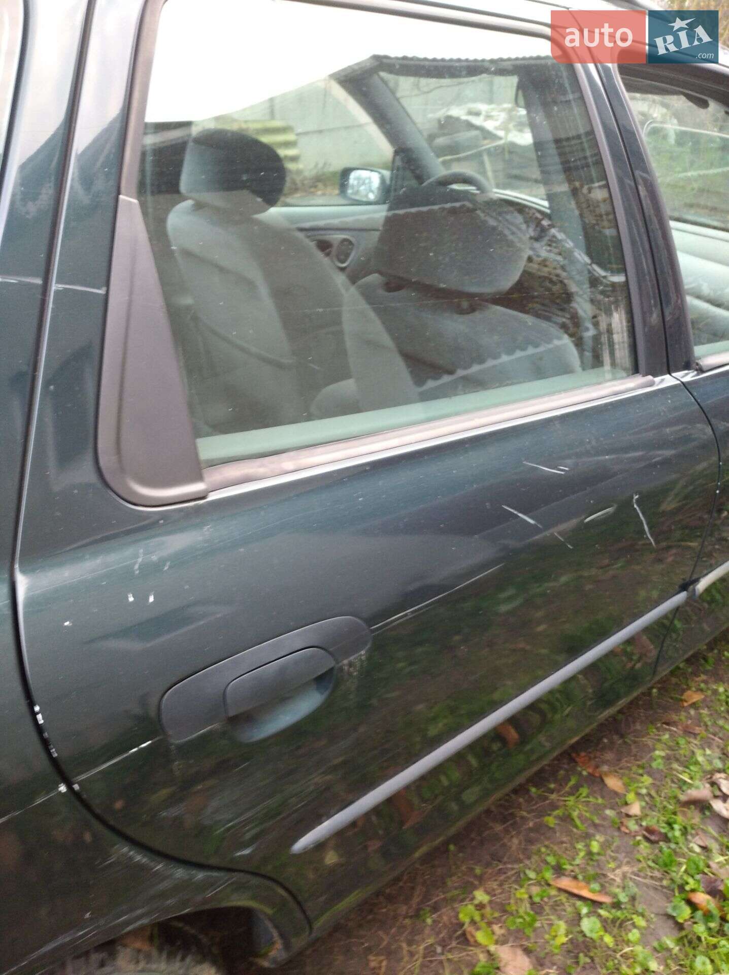 Ford Mondeo 1995 VIN WF0NXXGBBNSU08800 фото оголошення 2 з 7