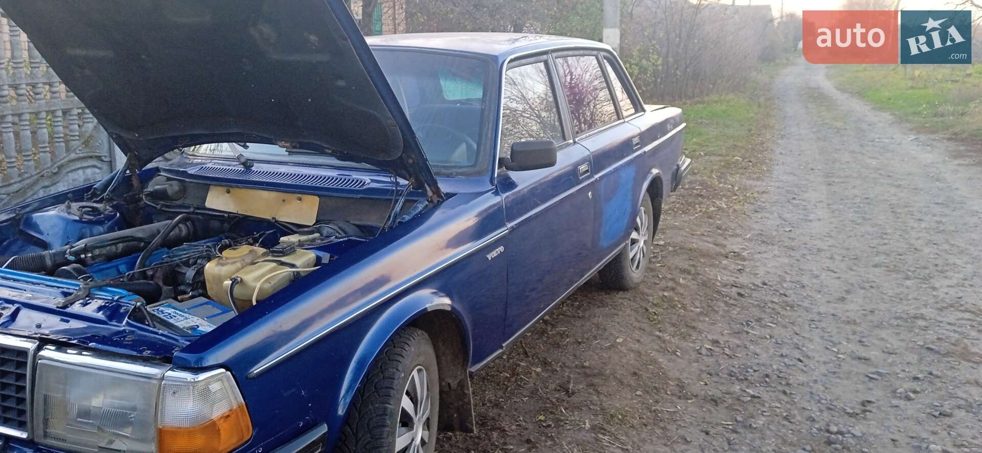 Volvo 244 1981 VIN YV1244772B2677804 фото оголошення 4 з 4