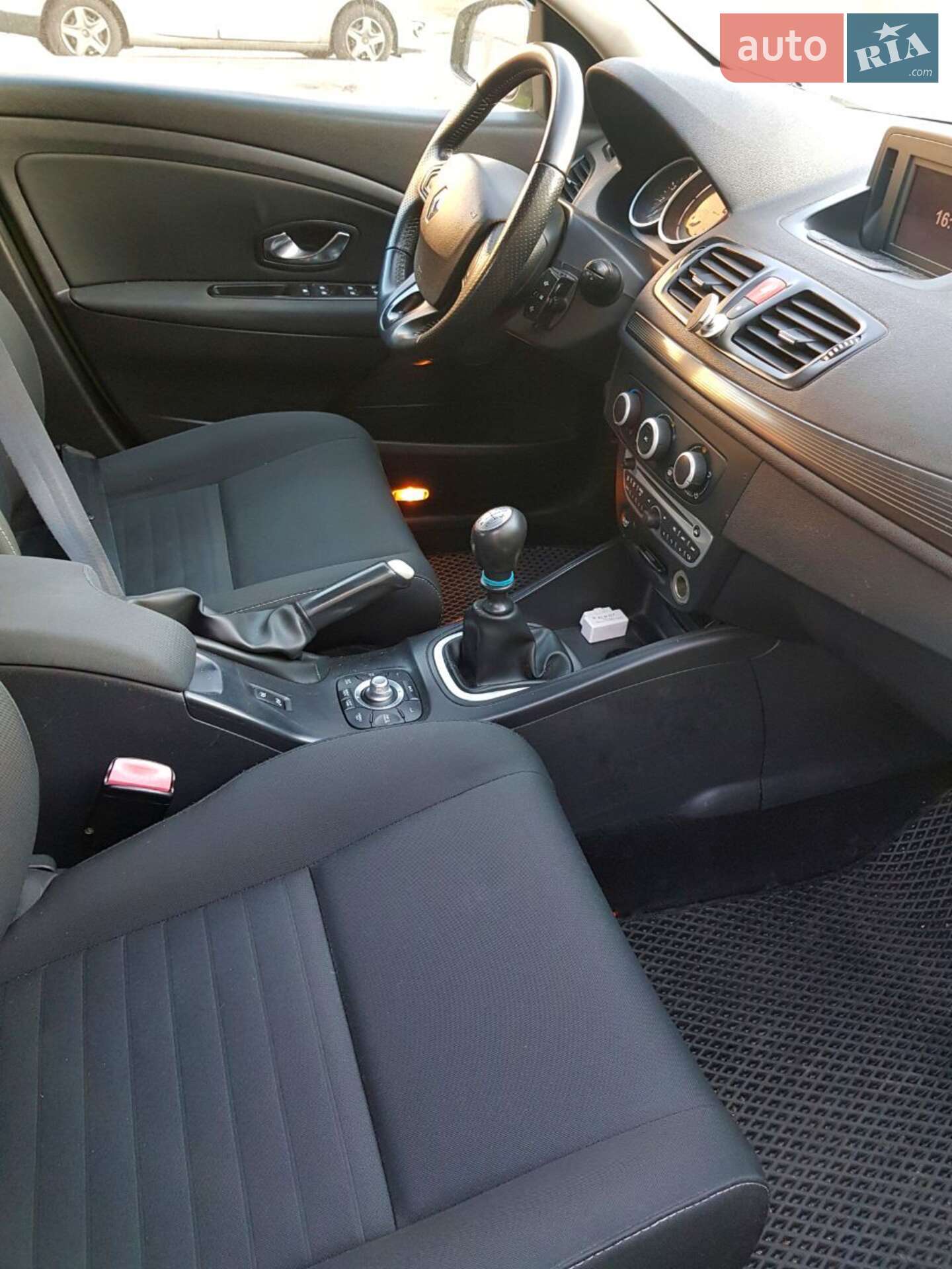 Renault Megane 2011 VIN VF1KZ1G0643397425 фото оголошення 8 з 9