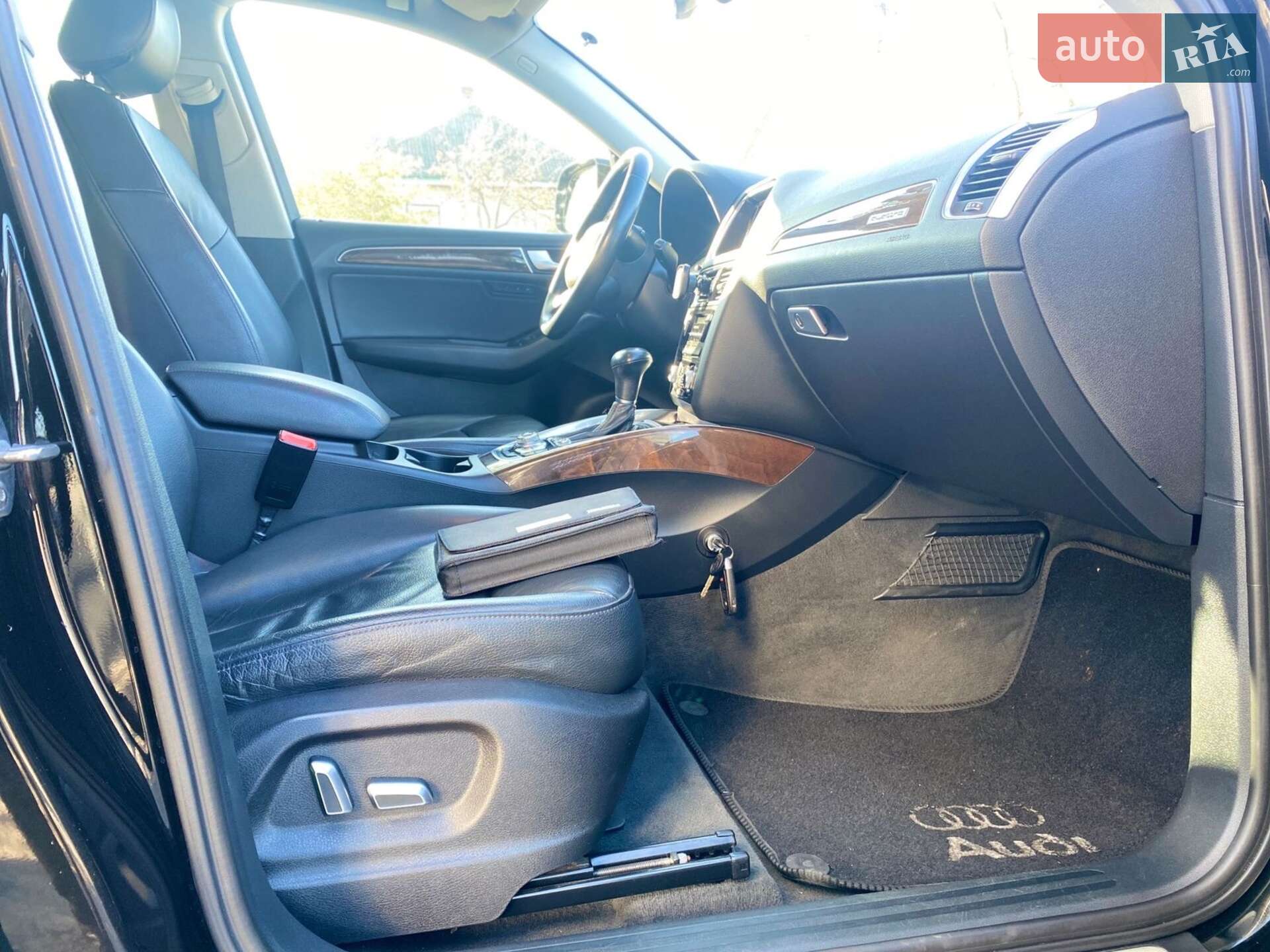 Audi Q5 2015 VIN WA1LFAFP5FA142721 фото оголошення 8 з 23