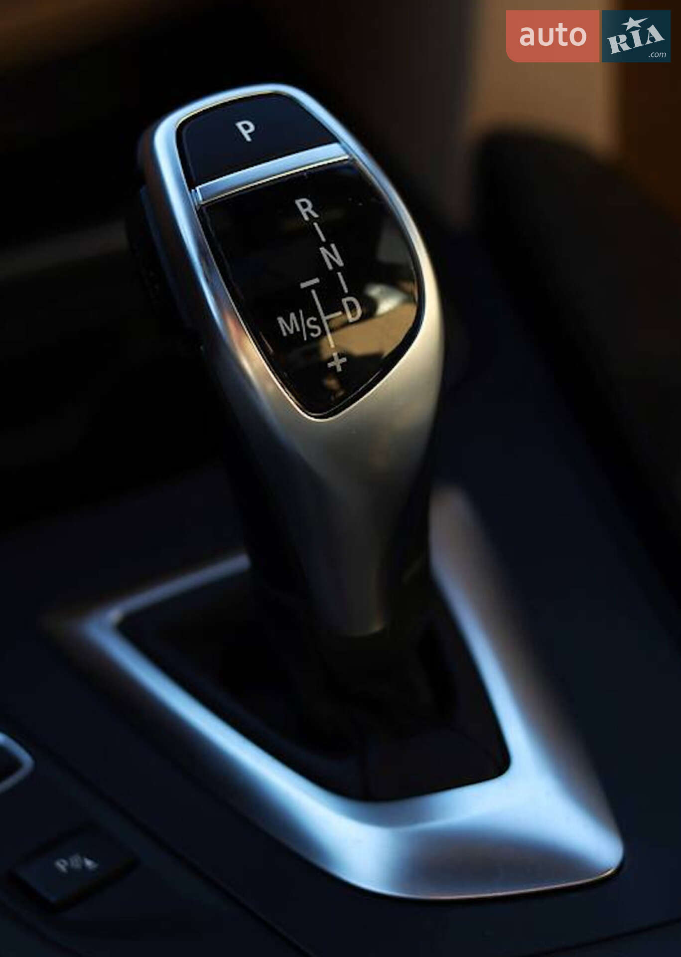 BMW 3 Series 2015 VIN WBA8E9G57GNT46020 фото оголошення 23 з 25