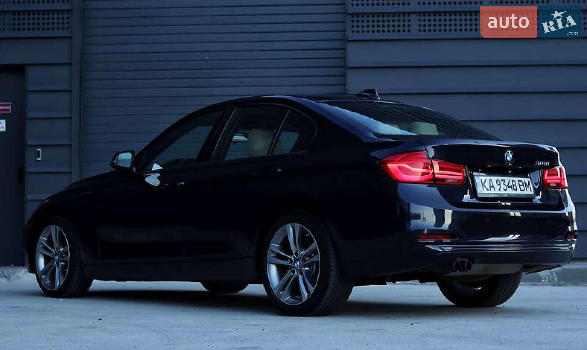 BMW 3 Series 2015 VIN WBA8E9G57GNT46020 фото оголошення 7 з 25