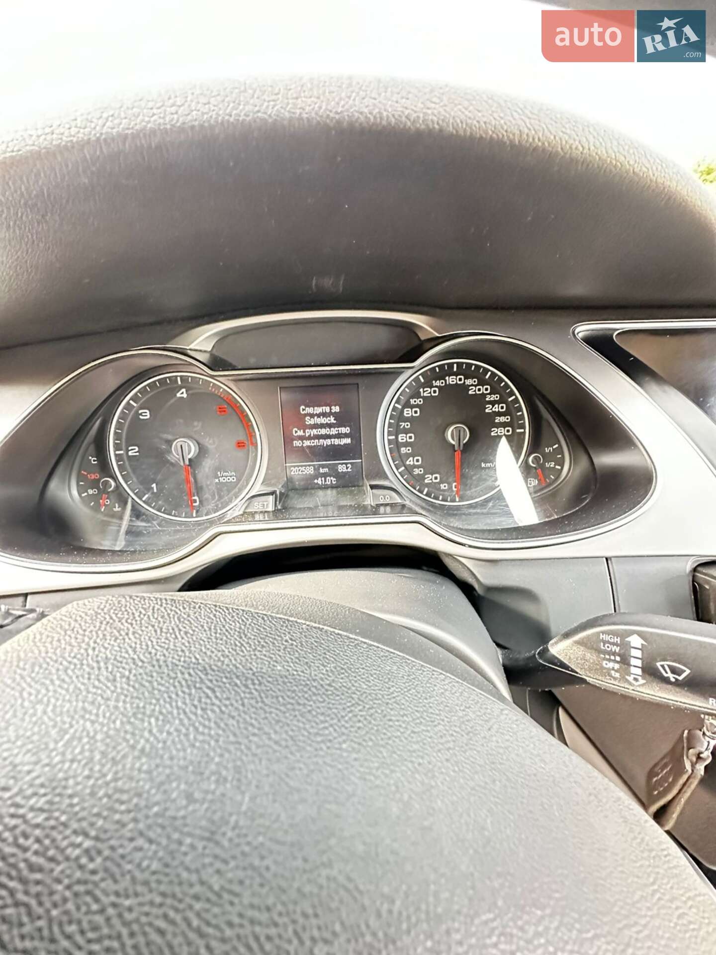 Audi A4 2012 VIN WAUZZZ8K1DA148078 фото оголошення 10 з 22