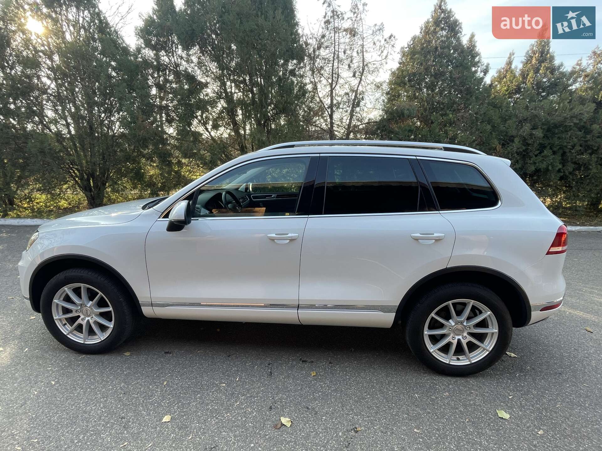 Volkswagen Touareg 2015 VIN WVGEF9BP9GD005148 фото оголошення 4 з 36