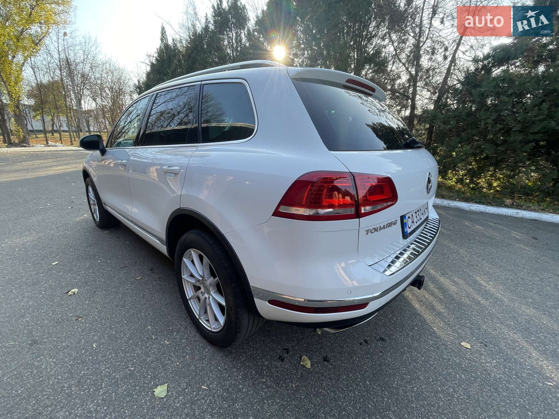 Volkswagen Touareg 2015 VIN WVGEF9BP9GD005148 фото оголошення 5 з 36