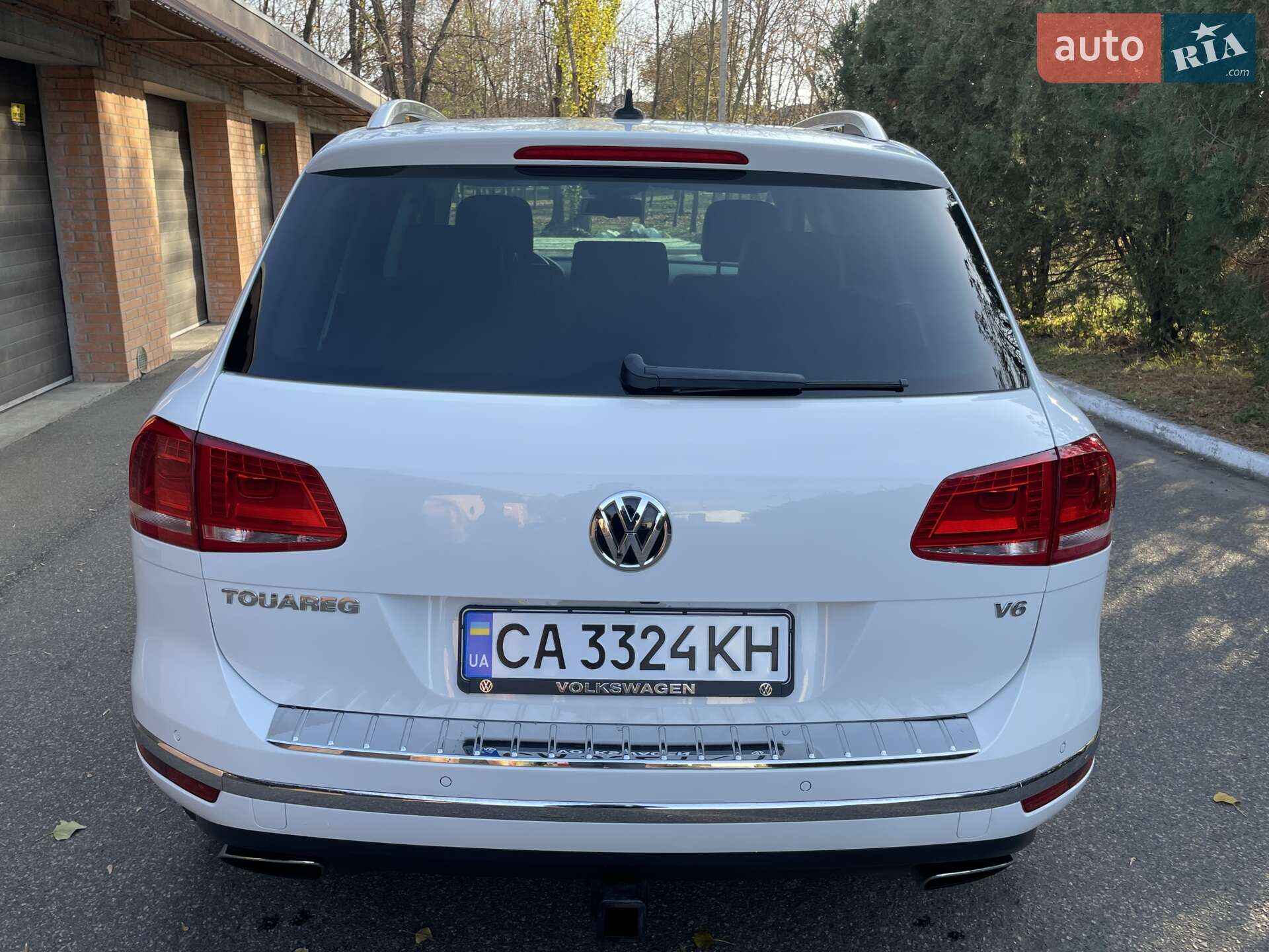 Volkswagen Touareg 2015 VIN WVGEF9BP9GD005148 фото оголошення 10 з 36