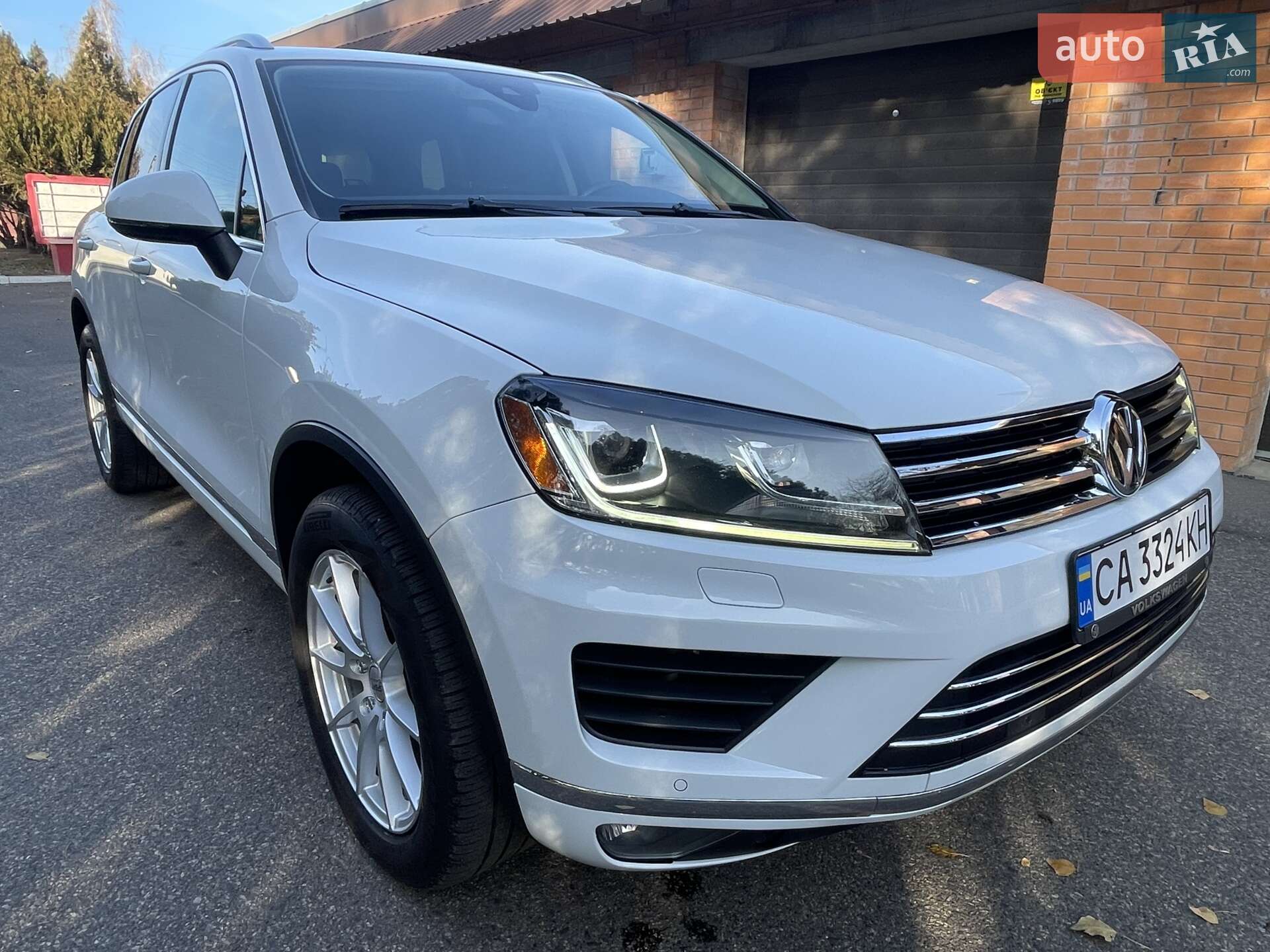 Volkswagen Touareg 2015 VIN WVGEF9BP9GD005148 фото оголошення 15 з 36
