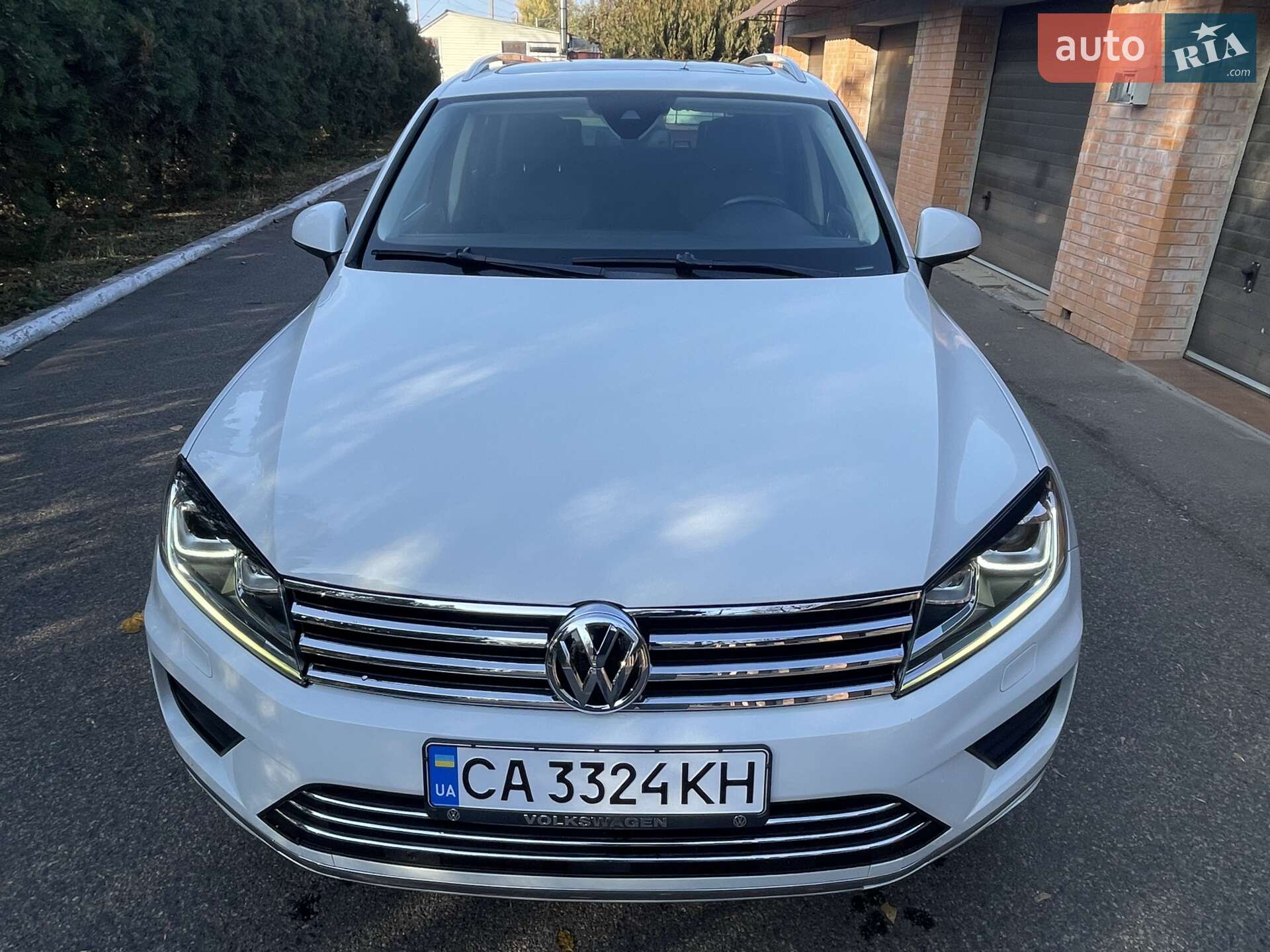 Volkswagen Touareg 2015 VIN WVGEF9BP9GD005148 фото оголошення 19 з 36