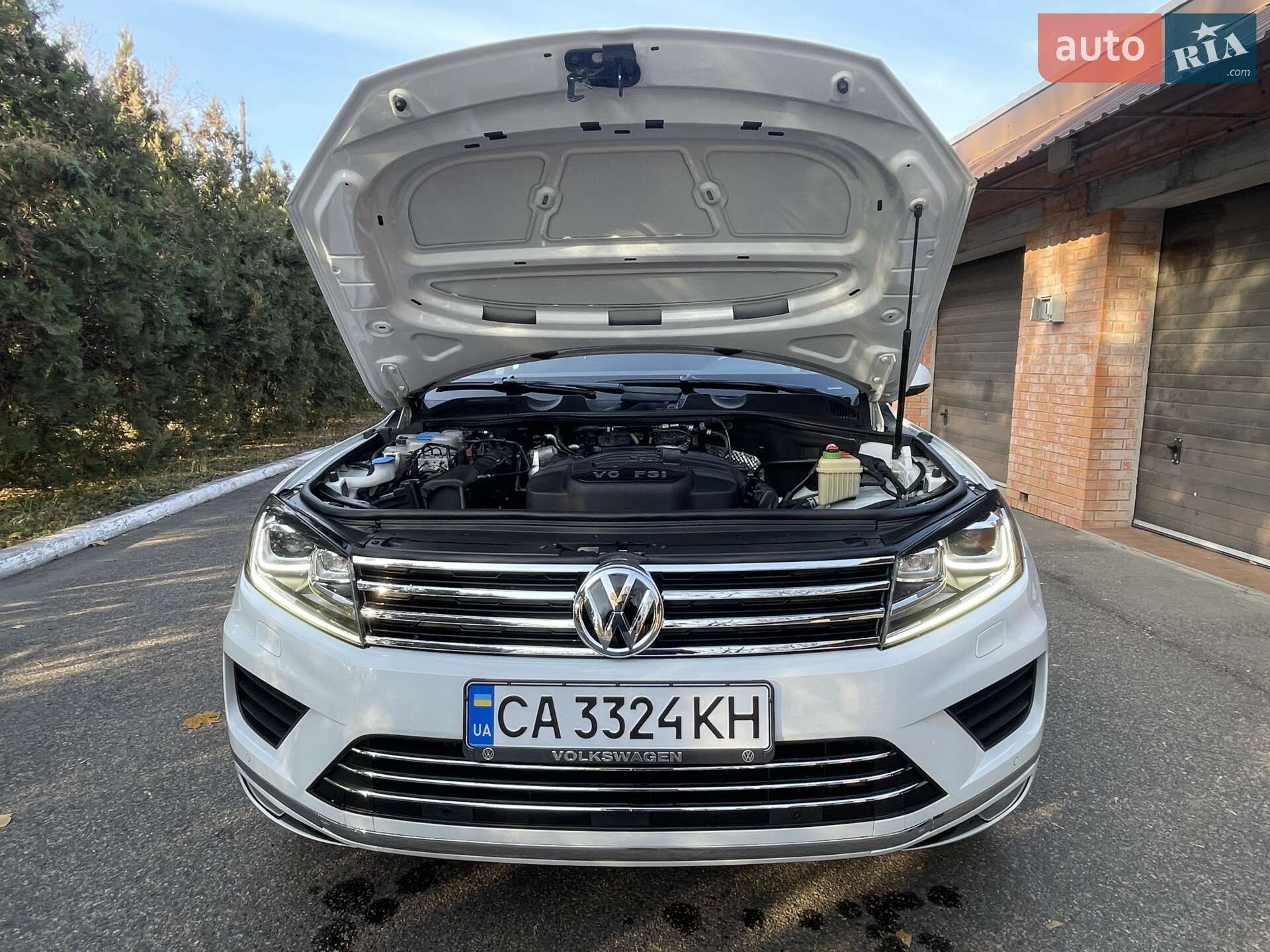 Volkswagen Touareg 2015 VIN WVGEF9BP9GD005148 фото оголошення 32 з 36