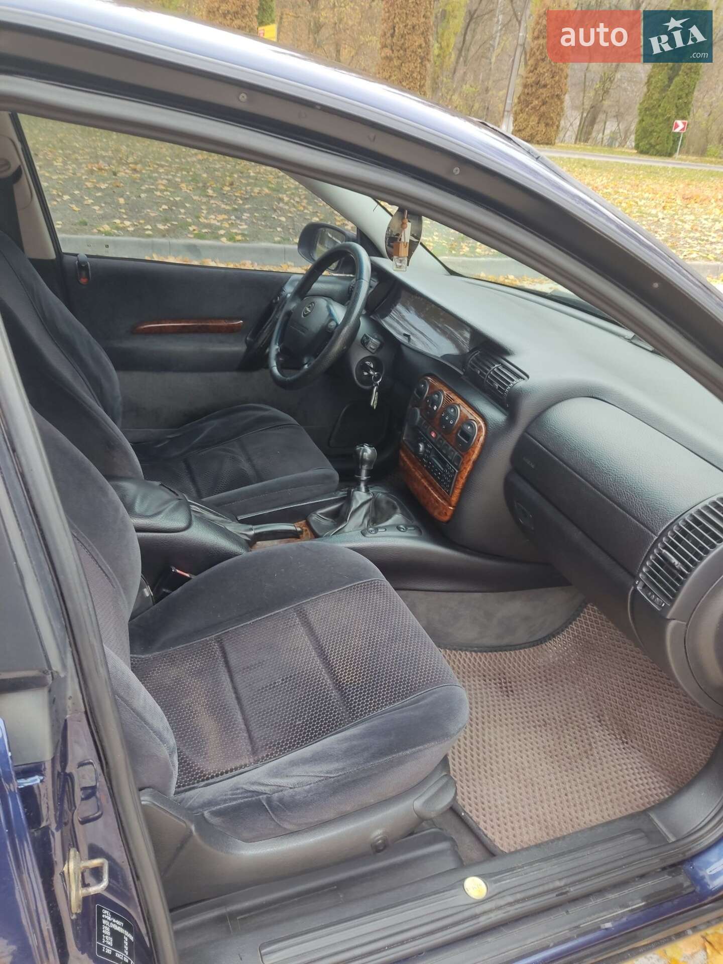 Opel Omega 1999 VIN W0L0VBM69X1064996 фото оголошення 4 з 13