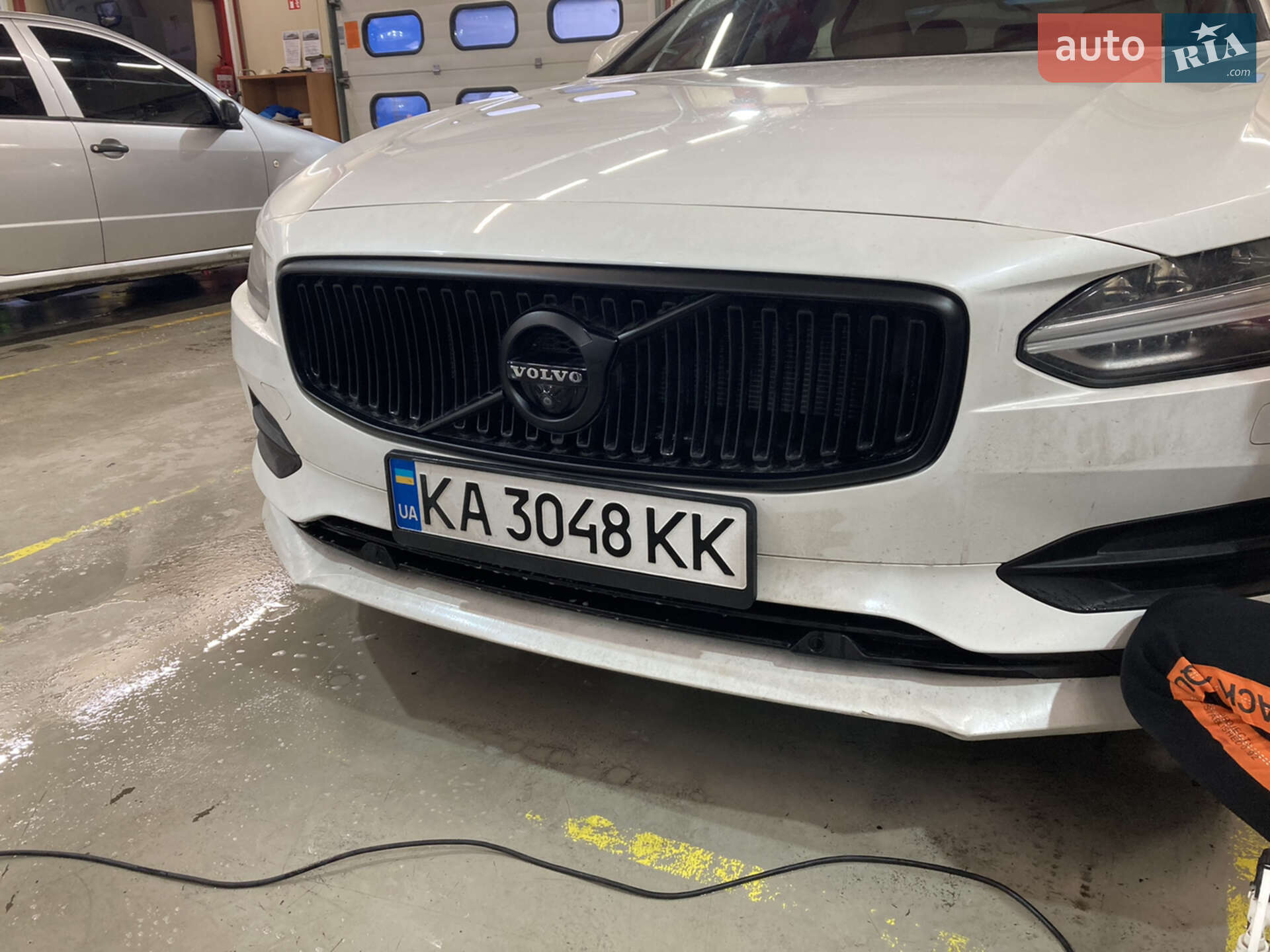 Volvo S90 2017 VIN LVY982AK3JP024032 фото оголошення 6 з 18