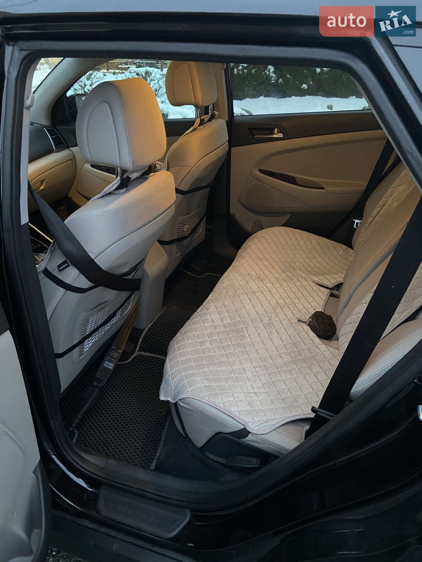 Hyundai Tucson 2018 VIN KM8J23A44JU790040 фото оголошення 4 з 12