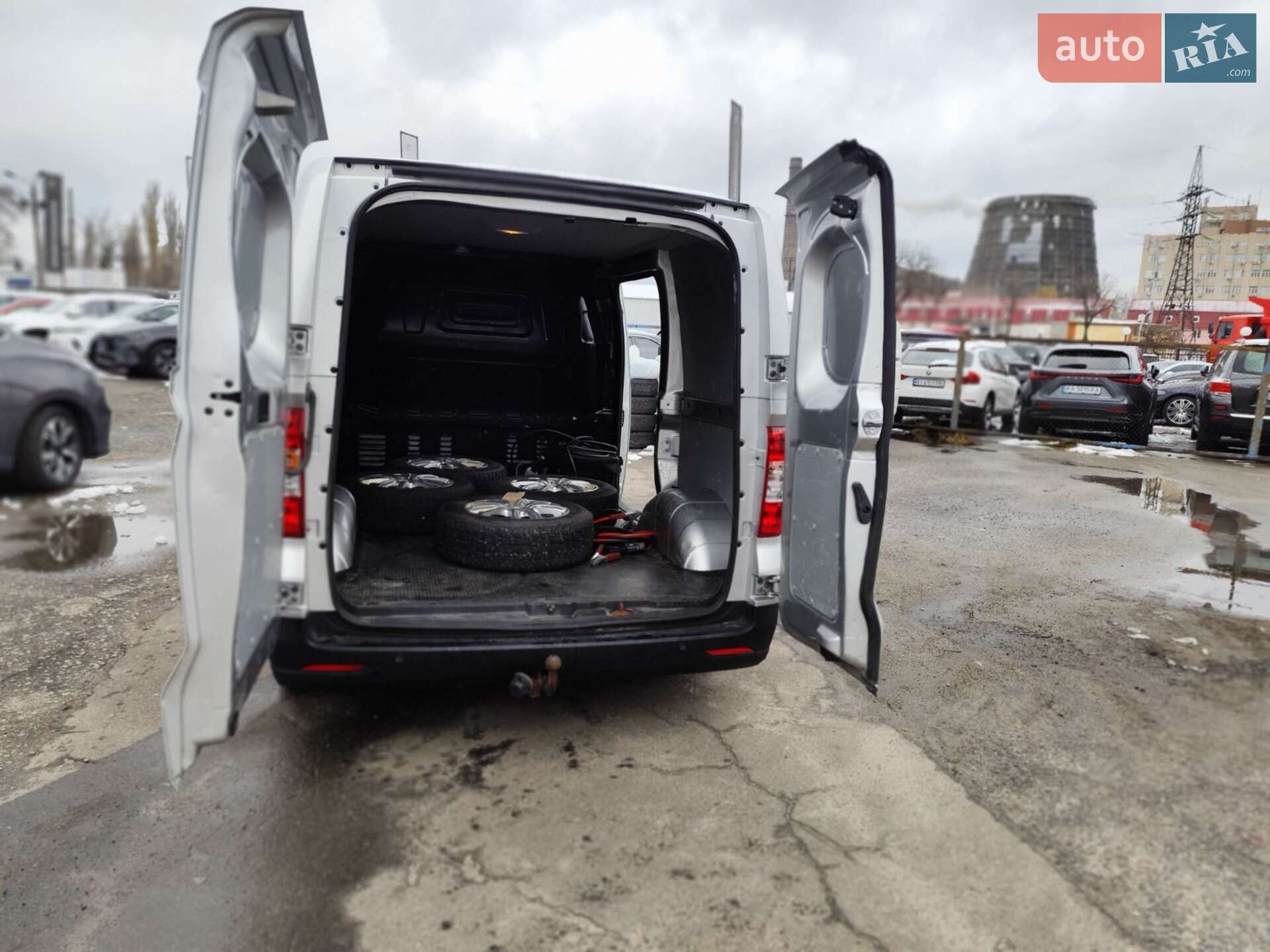Maxus e-Deliver 3 2020 VIN LSH14C4C2LA079555 фото оголошення 9 з 53