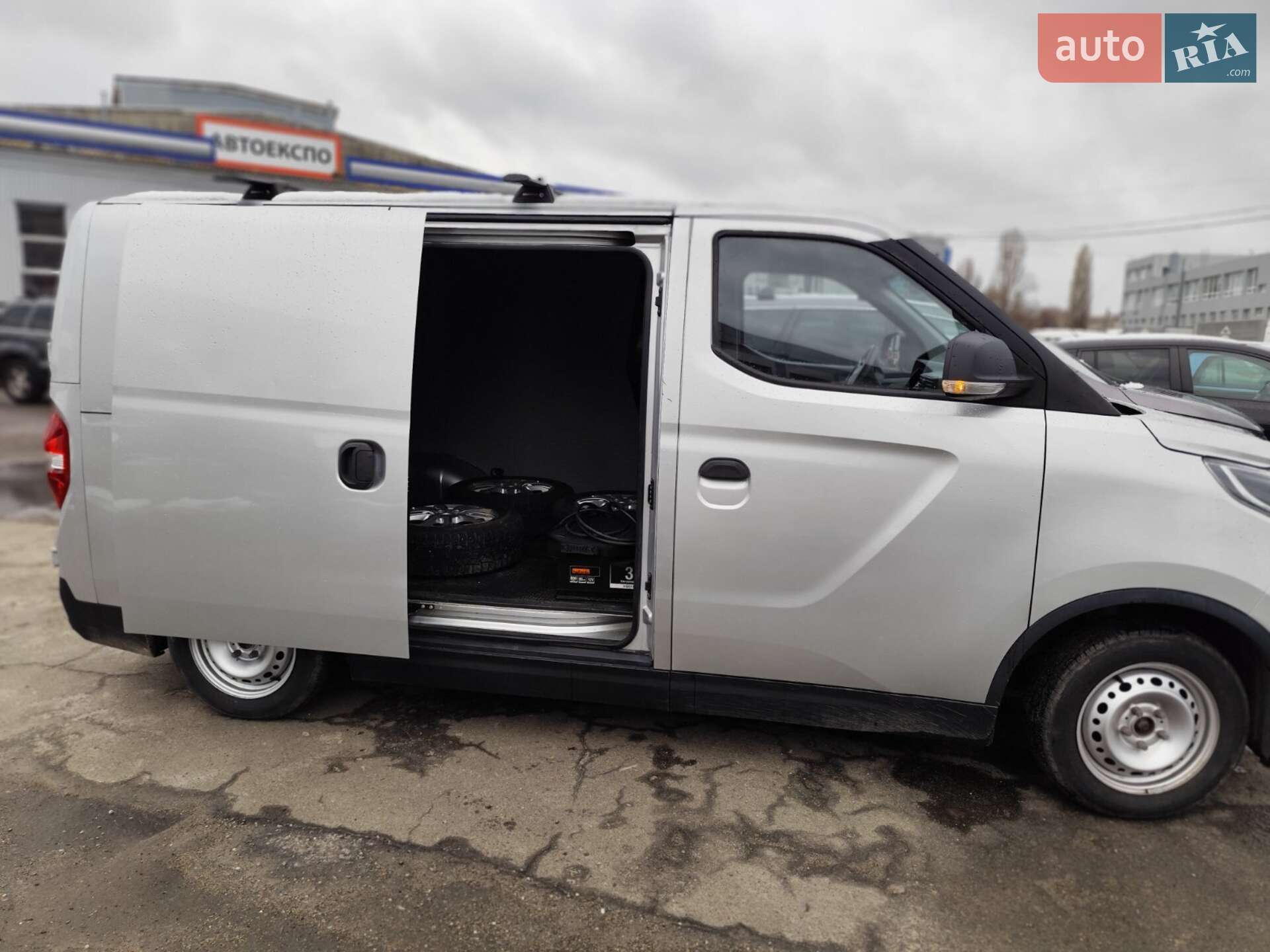 Maxus e-Deliver 3 2020 VIN LSH14C4C2LA079555 фото оголошення 11 з 53