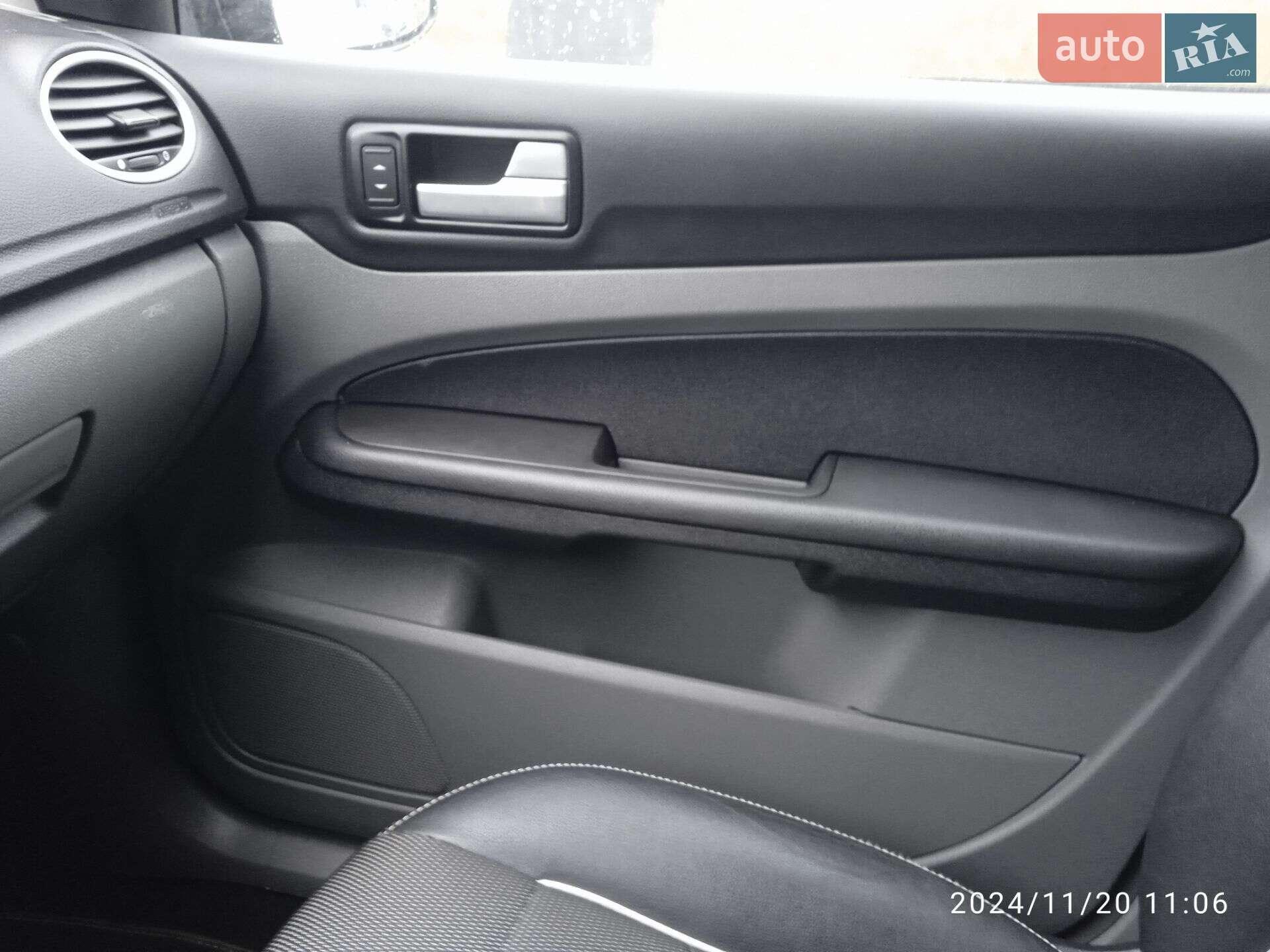 Ford Focus 2009 VIN WF0SXXGGDS9A24773 фото оголошення 21 з 25
