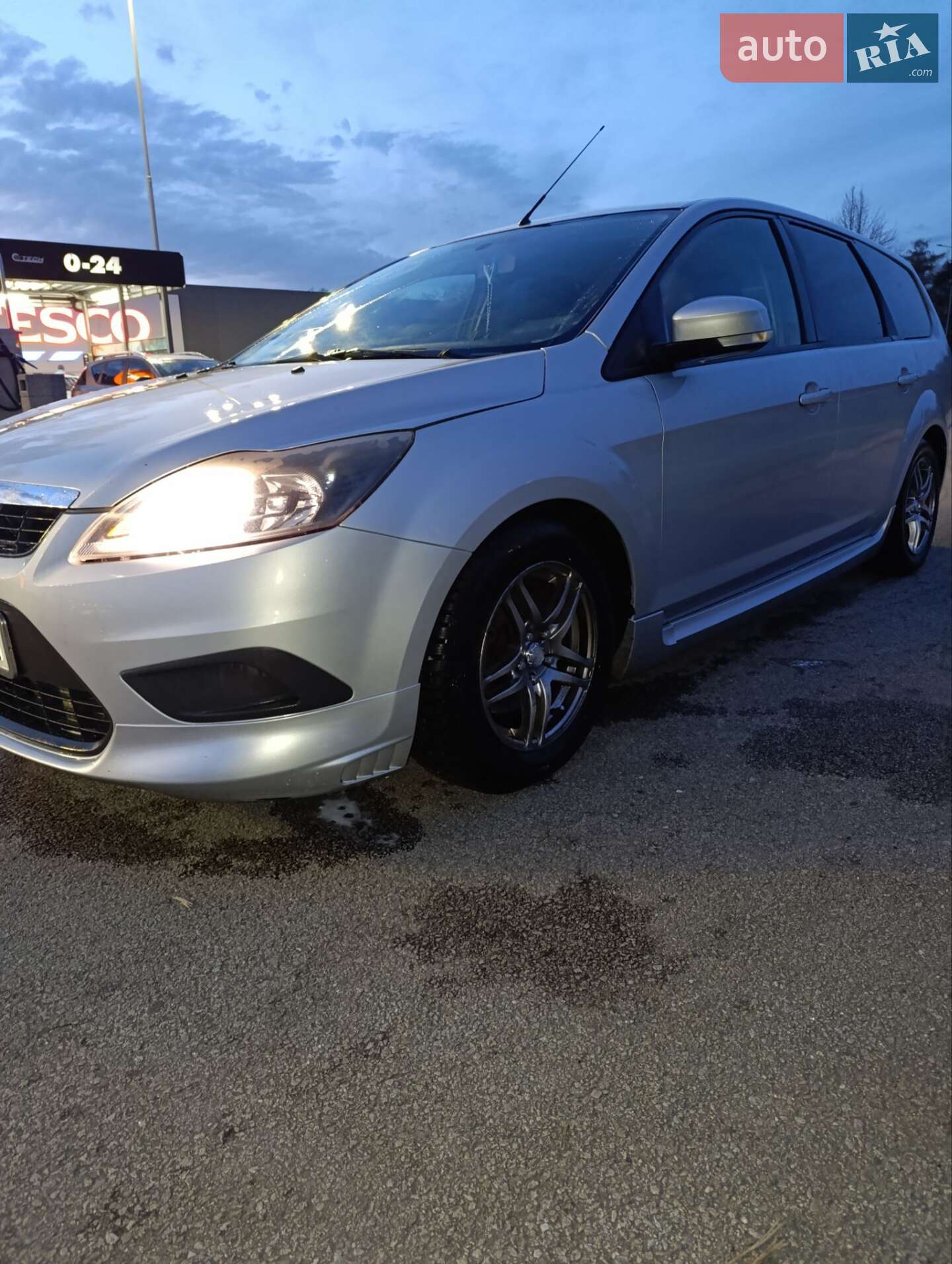 Ford Focus 2009 VIN WF0SXXGCDS9U76450 фото оголошення 2 з 12