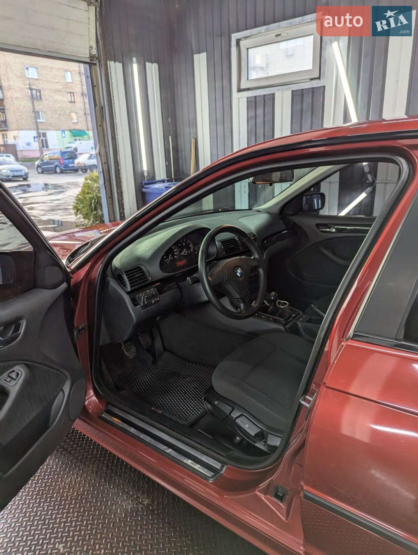 BMW 3 Series 1998 VIN WBAAM11040JM32160 фото оголошення 4 з 22