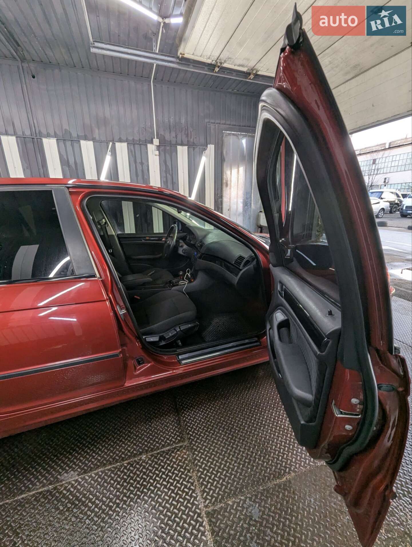 BMW 3 Series 1998 VIN WBAAM11040JM32160 фото оголошення 7 з 22