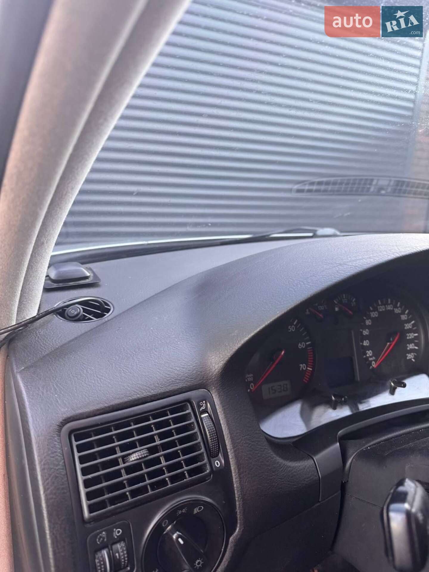 Volkswagen Golf 2002 VIN WVWZZZ1JZ3W131300 фото оголошення 46 з 62