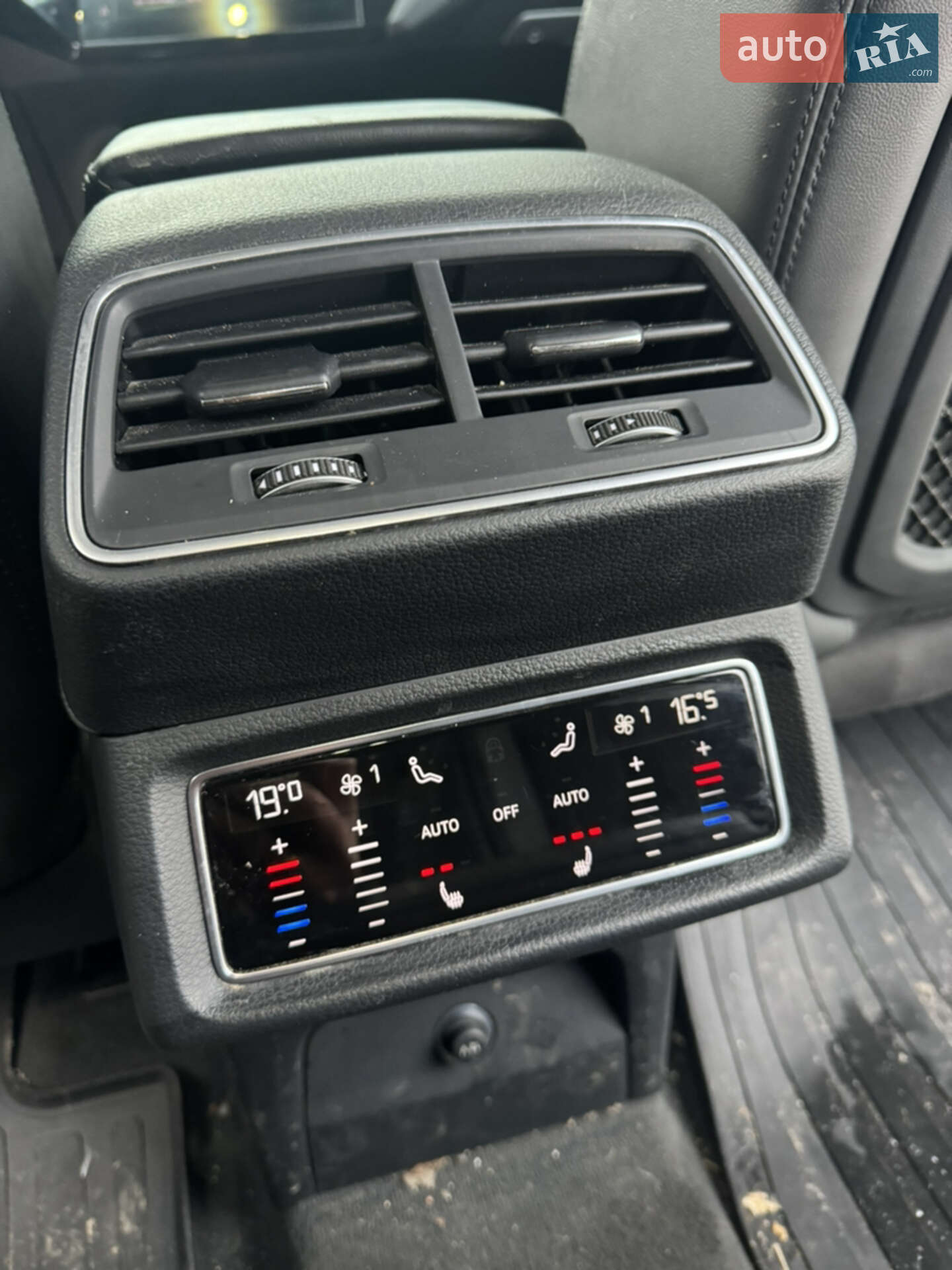 Audi e-tron 2020 VIN WAUZZZGE7LB037331 фото оголошення 6 з 11