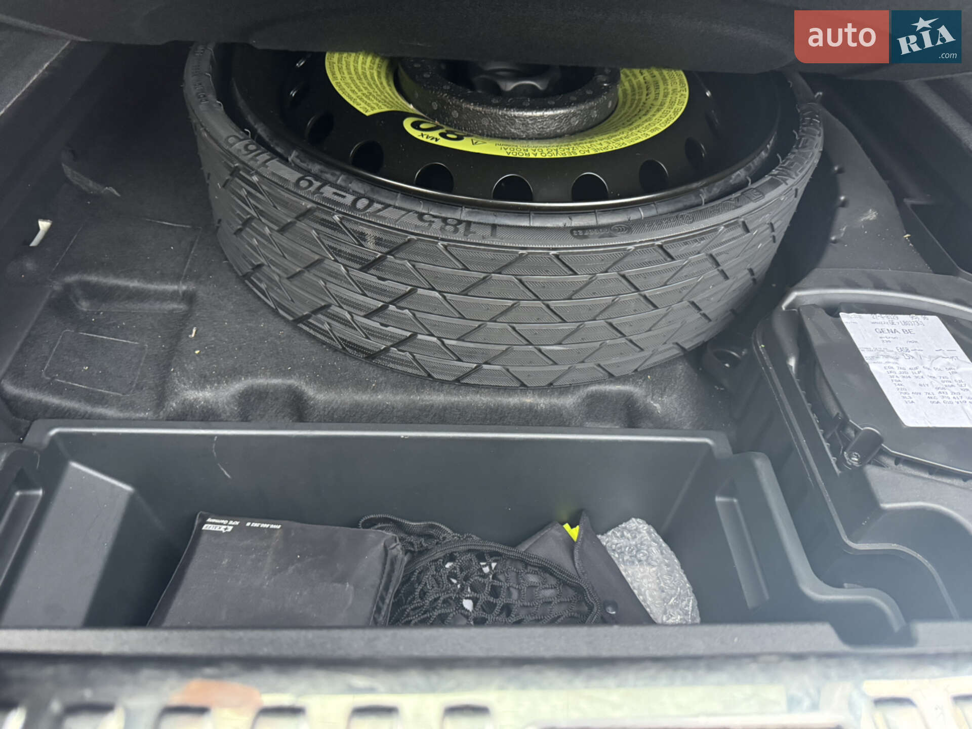 Audi e-tron 2020 VIN WAUZZZGE7LB037331 фото оголошення 11 з 11
