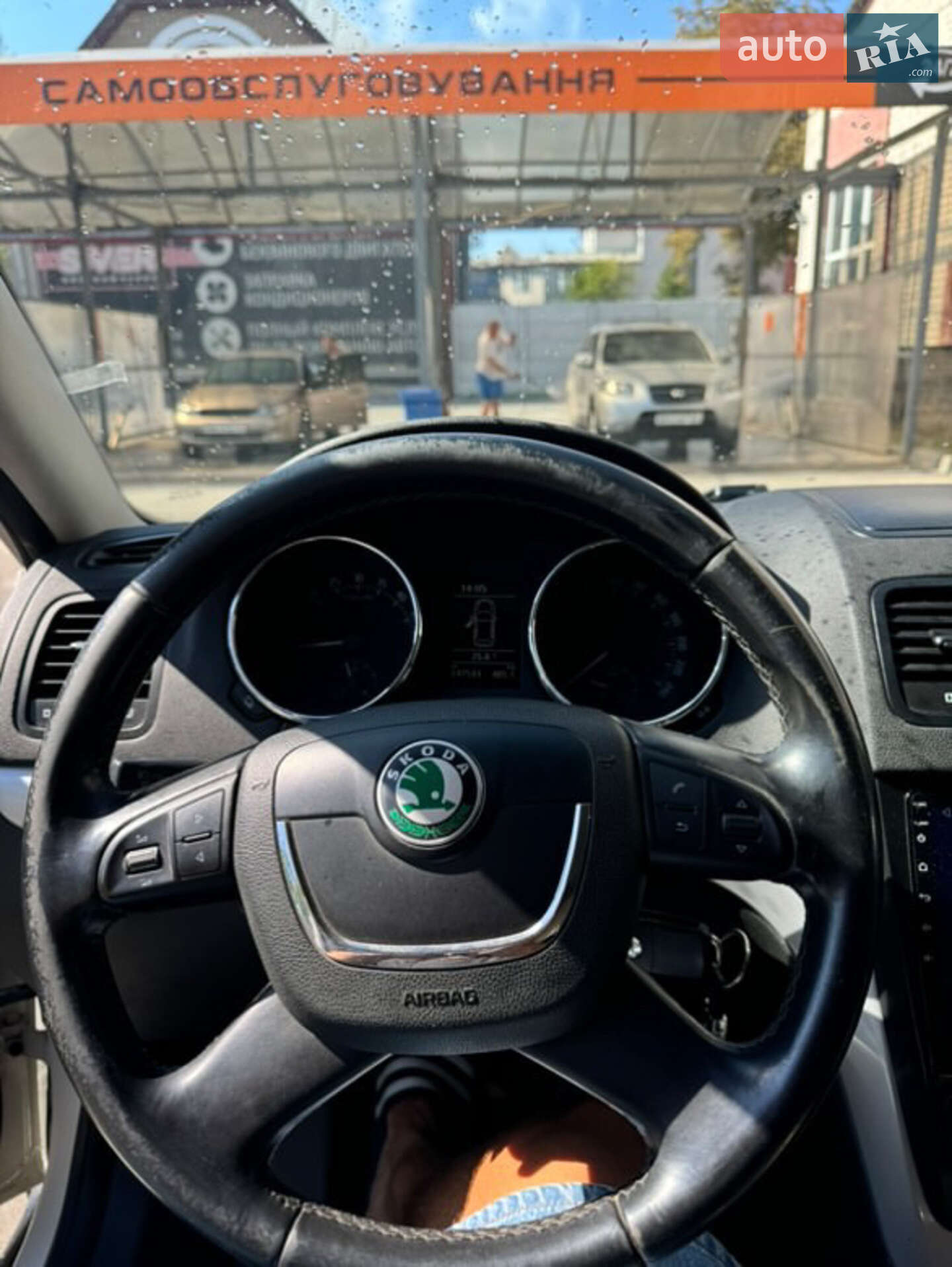 Skoda Yeti 2012 VIN TMBLC75L4C6062583 фото оголошення 2 з 3