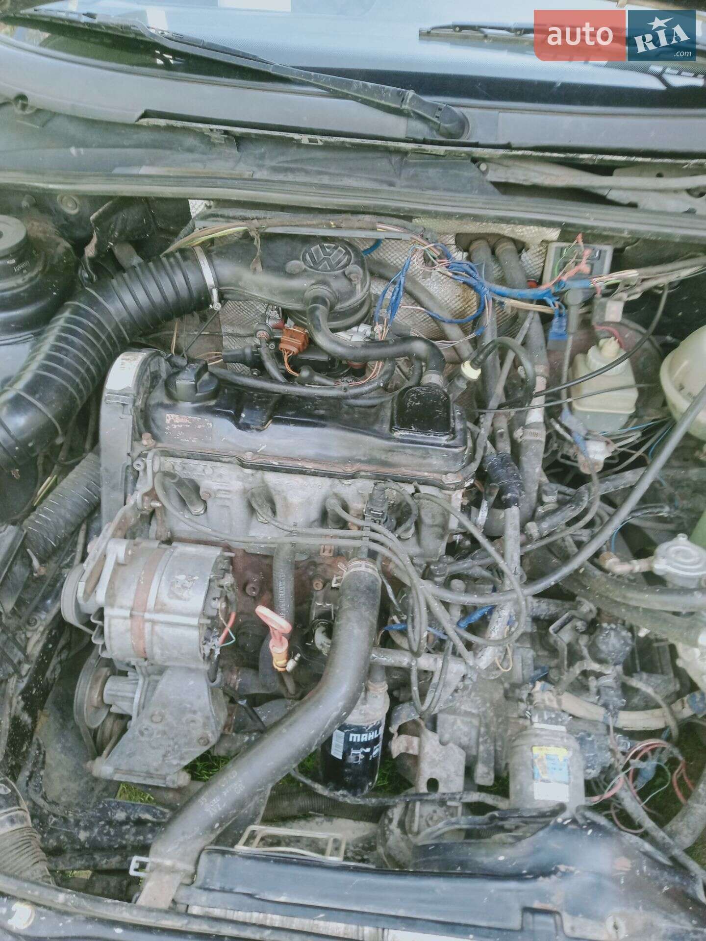 Volkswagen Passat 1992 VIN WVWZZZ31ZNE321650 фото оголошення 2 з 17