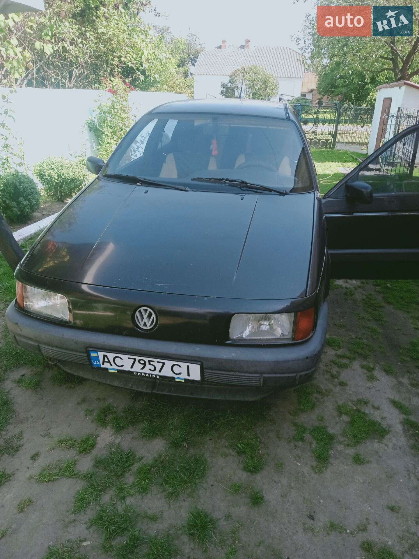 Volkswagen Passat 1992 VIN WVWZZZ31ZNE321650 фото оголошення 3 з 17
