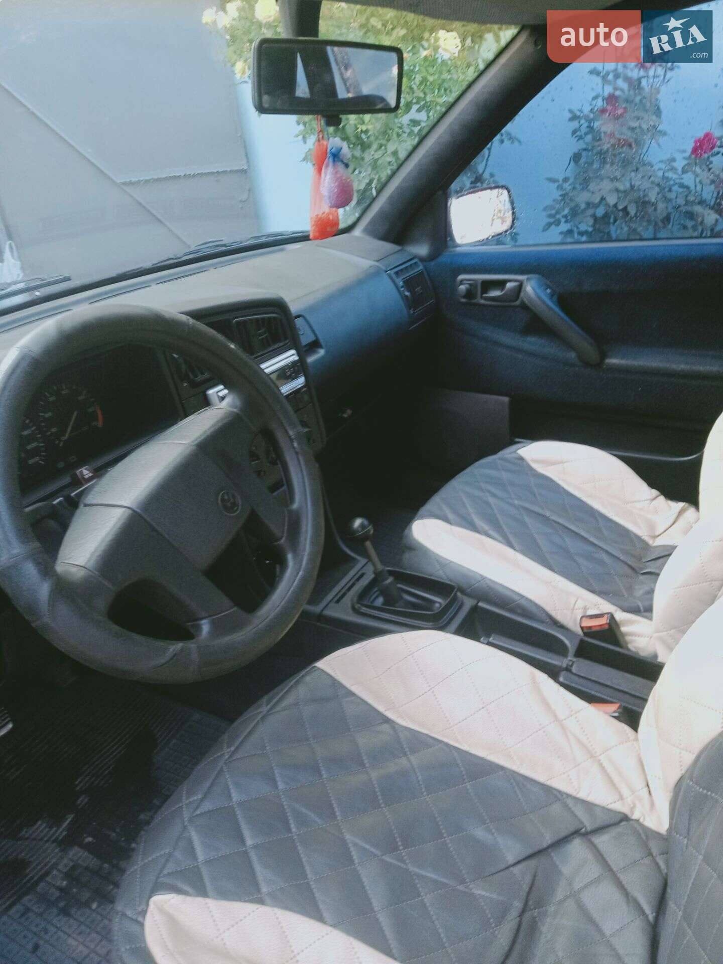 Volkswagen Passat 1992 VIN WVWZZZ31ZNE321650 фото оголошення 7 з 17