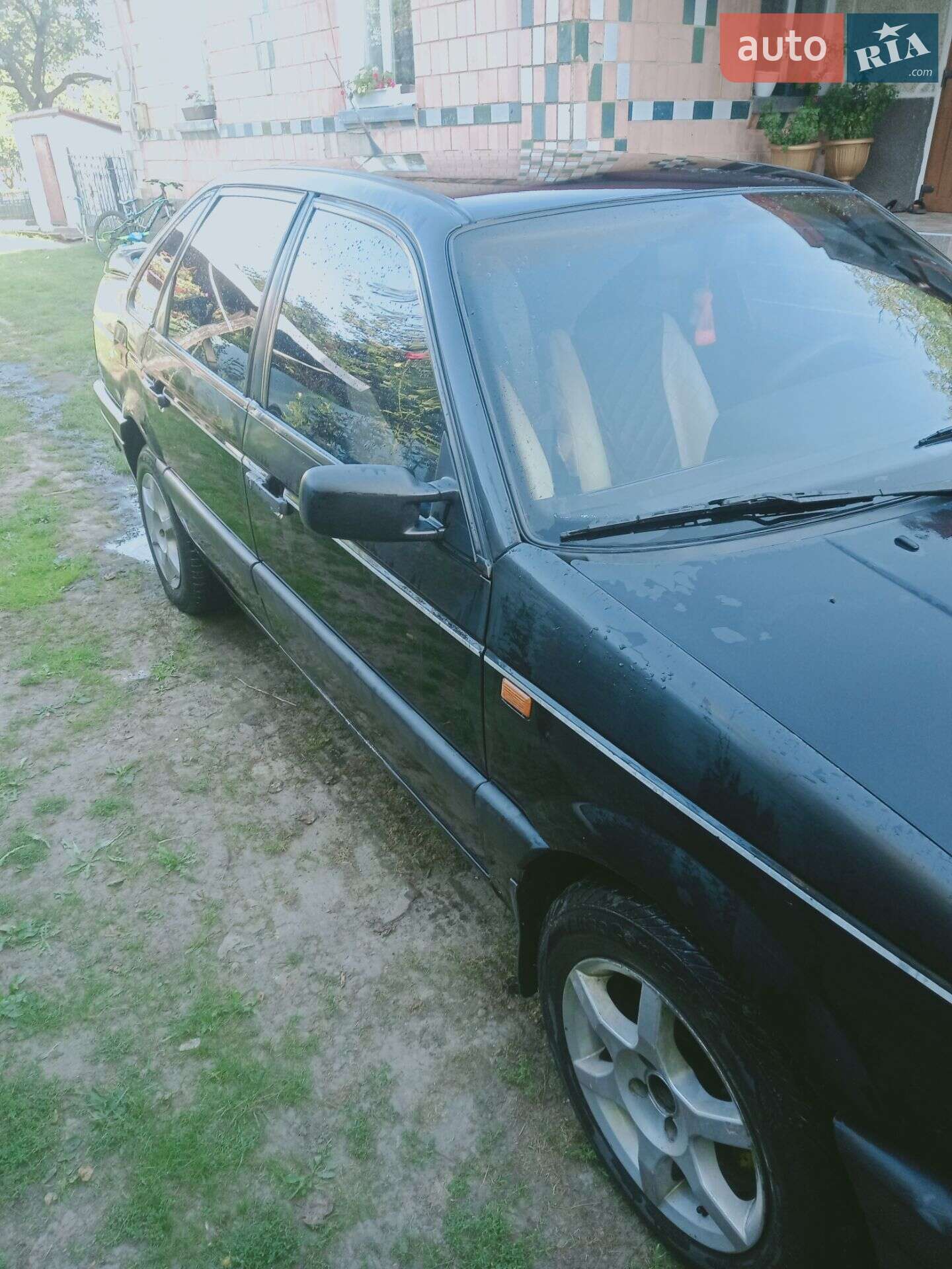 Volkswagen Passat 1992 VIN WVWZZZ31ZNE321650 фото оголошення 10 з 17