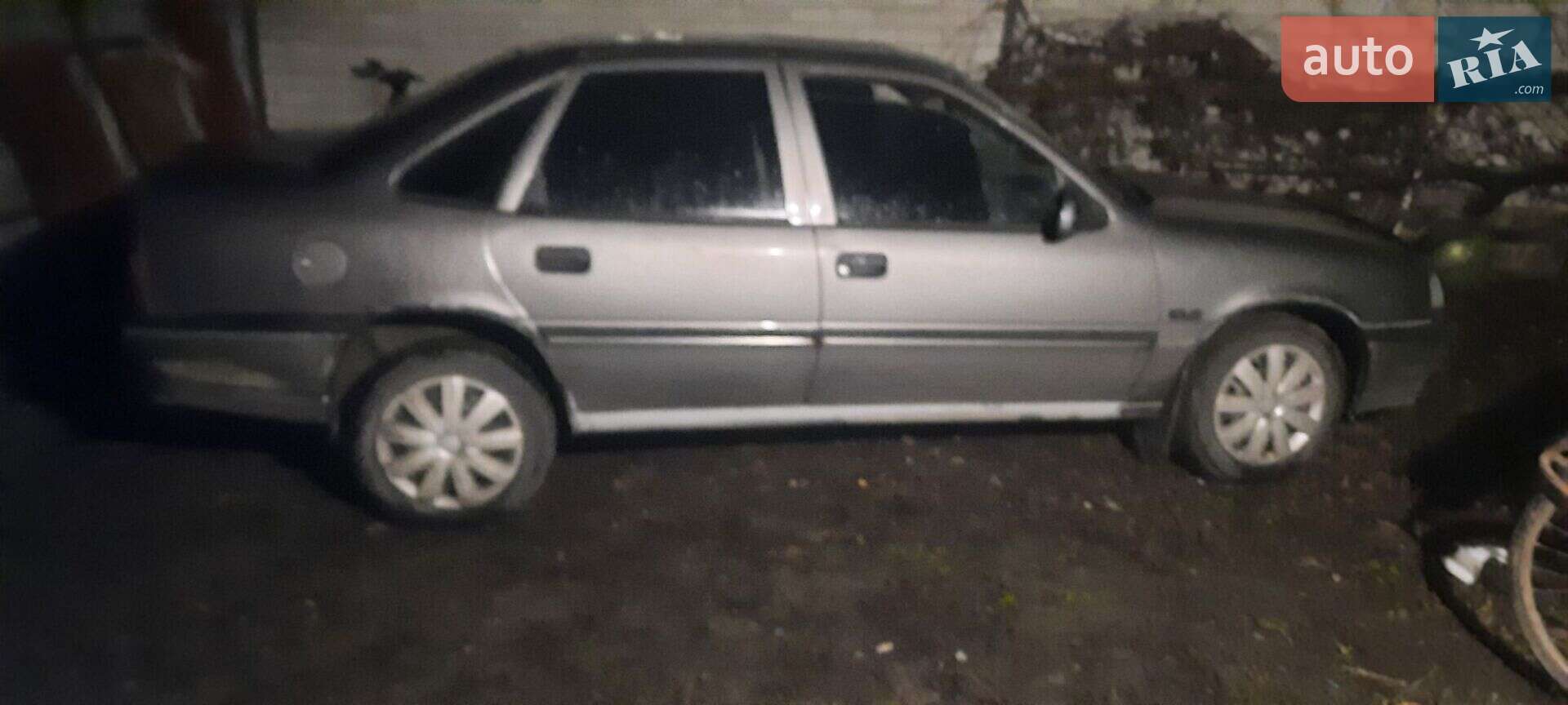 Opel Vectra 1989 VIN W0L000087L1003293 фото оголошення 14 з 14