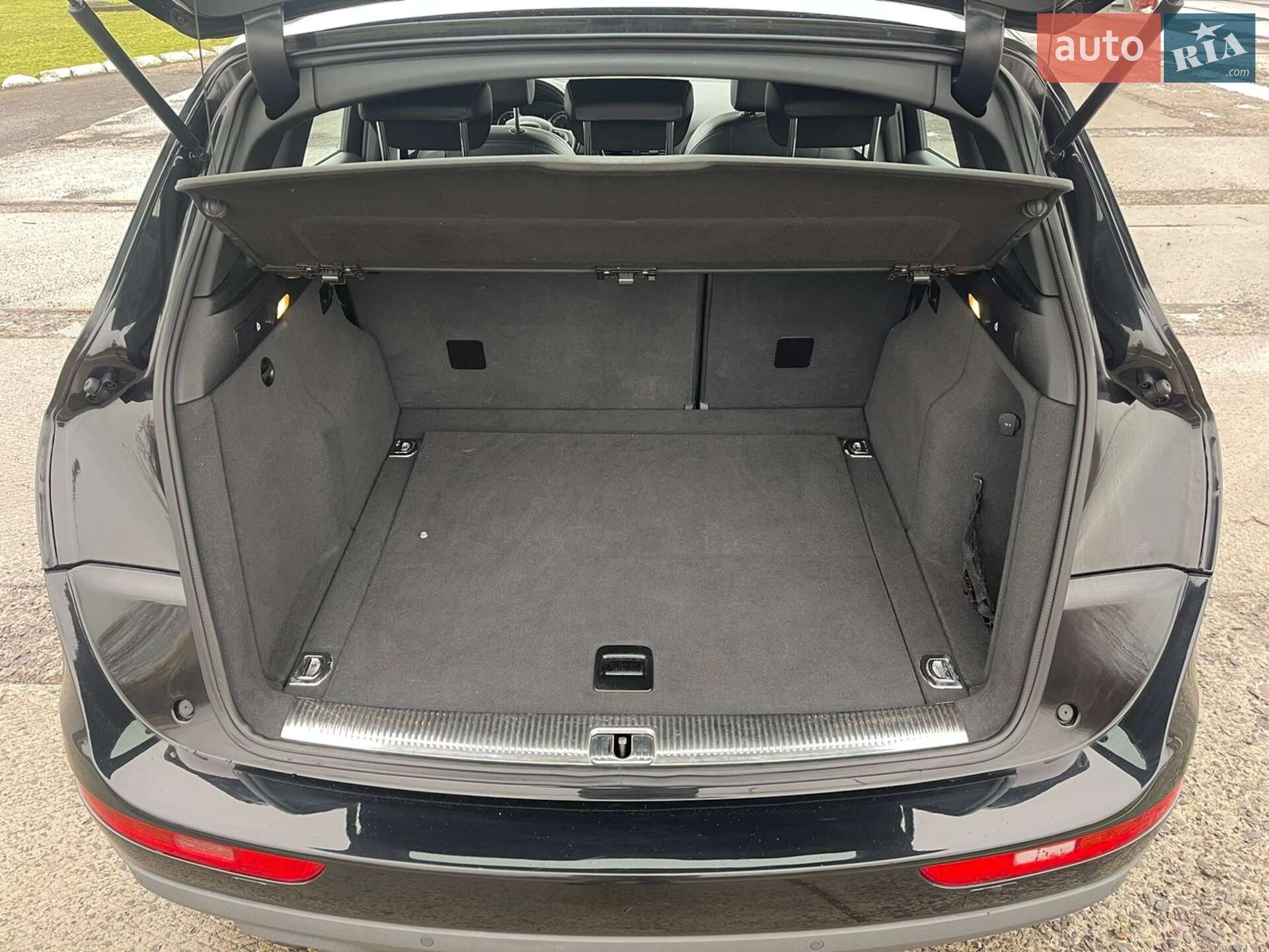 Audi Q5 2011 VIN WAUZZZ8RXCA019221 фото оголошення 28 з 41