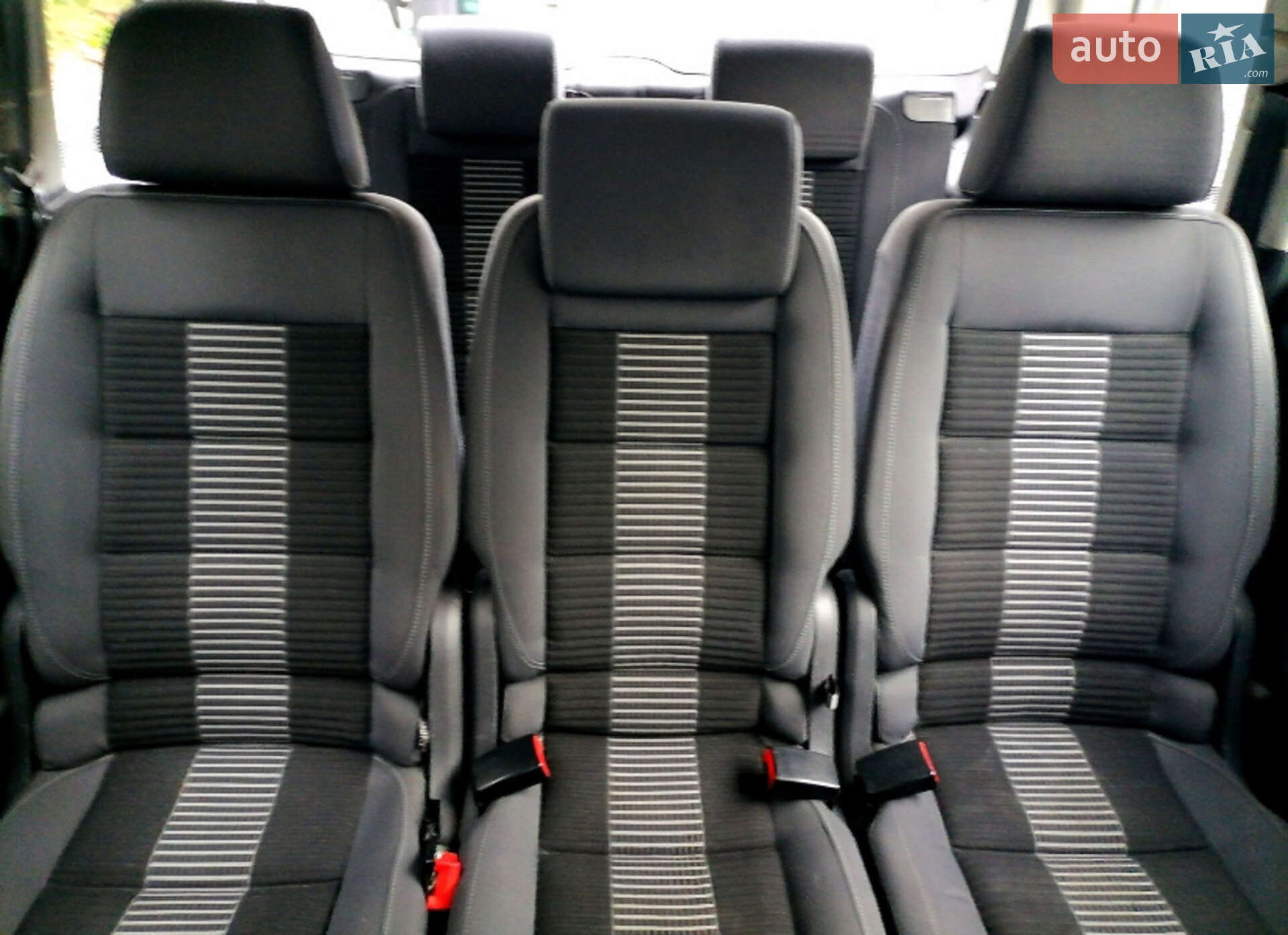 Volkswagen Touran 2009 VIN WVGZZZ1TZ9W084094 фото оголошення 12 з 37